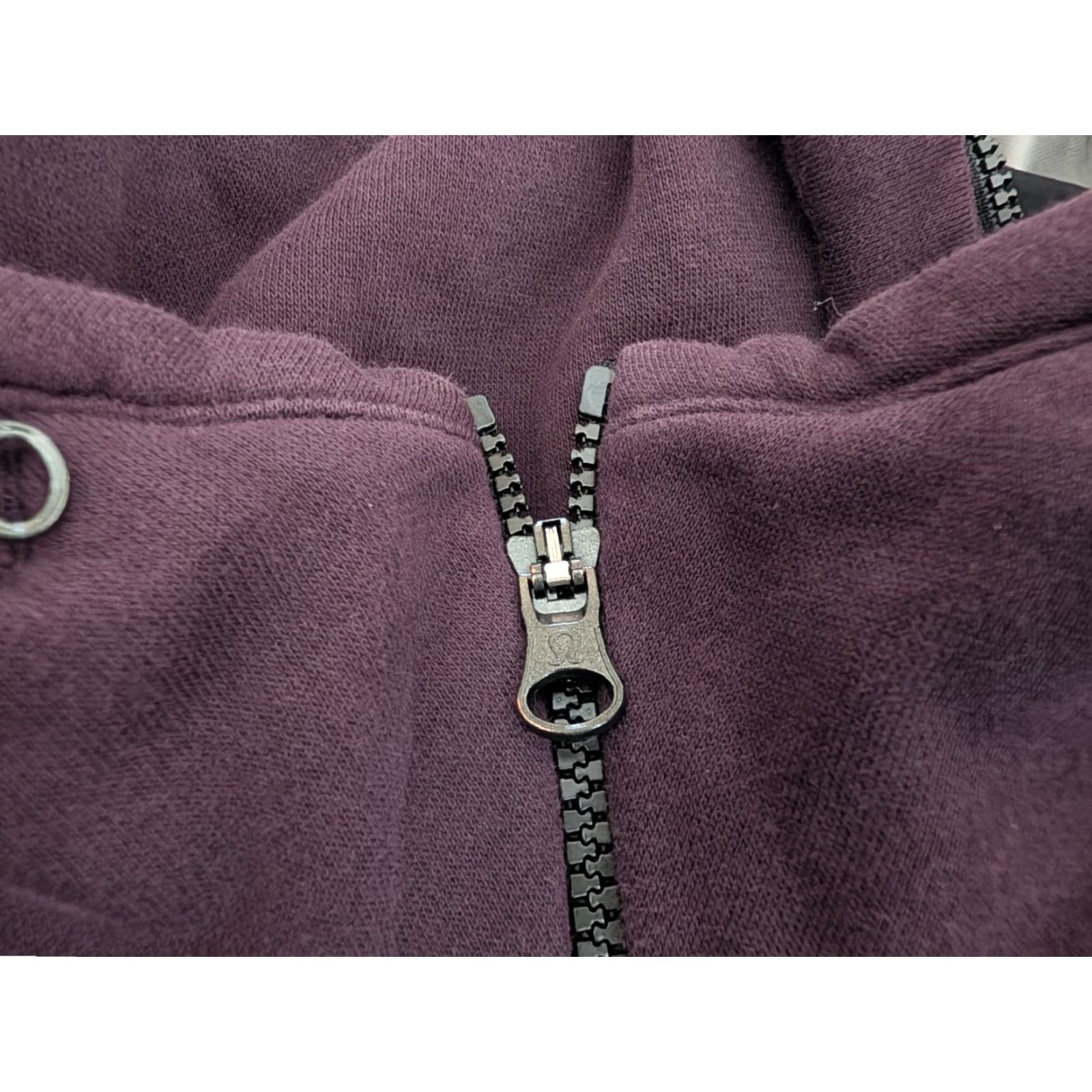 Lululemon Lululemon Destination Hoodie Jacket Women’s Size 4 Black Cherry Fleece Activewear Full Zip Hidden Hood Size S / US 4 / IT 40 - 7 Thumbnail