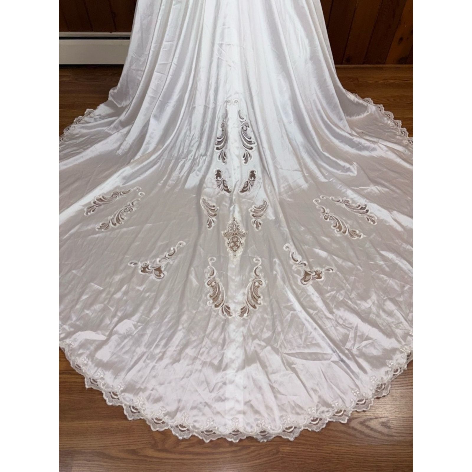 Other Beautiful Vintage 90s Alfred Angelo White Satin Wedding Gown Size L / US 10 / IT 46 - 7 Thumbnail