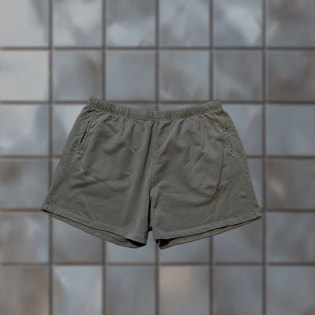 SKIMS Skims Sweat Shorts Mens 2XL Gray Terry Fleece Pigment Dyed Lounge Relaxed 5” Inseam Size US 39 - 1 Thumbnail