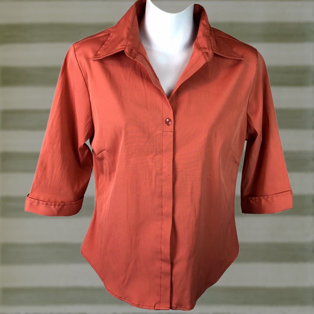 Vintage Vintage Rue 21 Top M Dk Coral 3/4 Sleeves Hidden Button Collared Office Career Shirt Womens Size M / US 6-8 / IT 42-44 - 1 Thumbnail