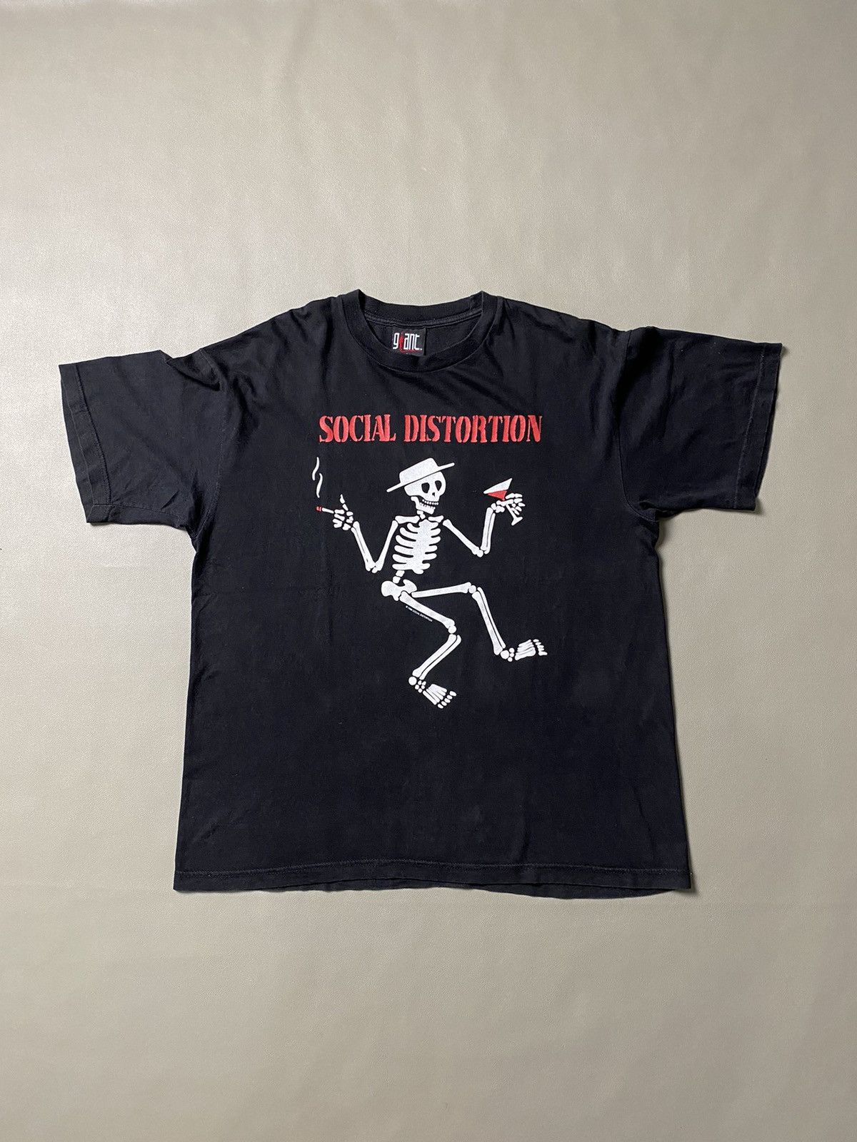 Band Tees × Vintage Vintage 90s Social Distortion Tshirt Size US L / EU 52-54 / 3 - 1 Thumbnail