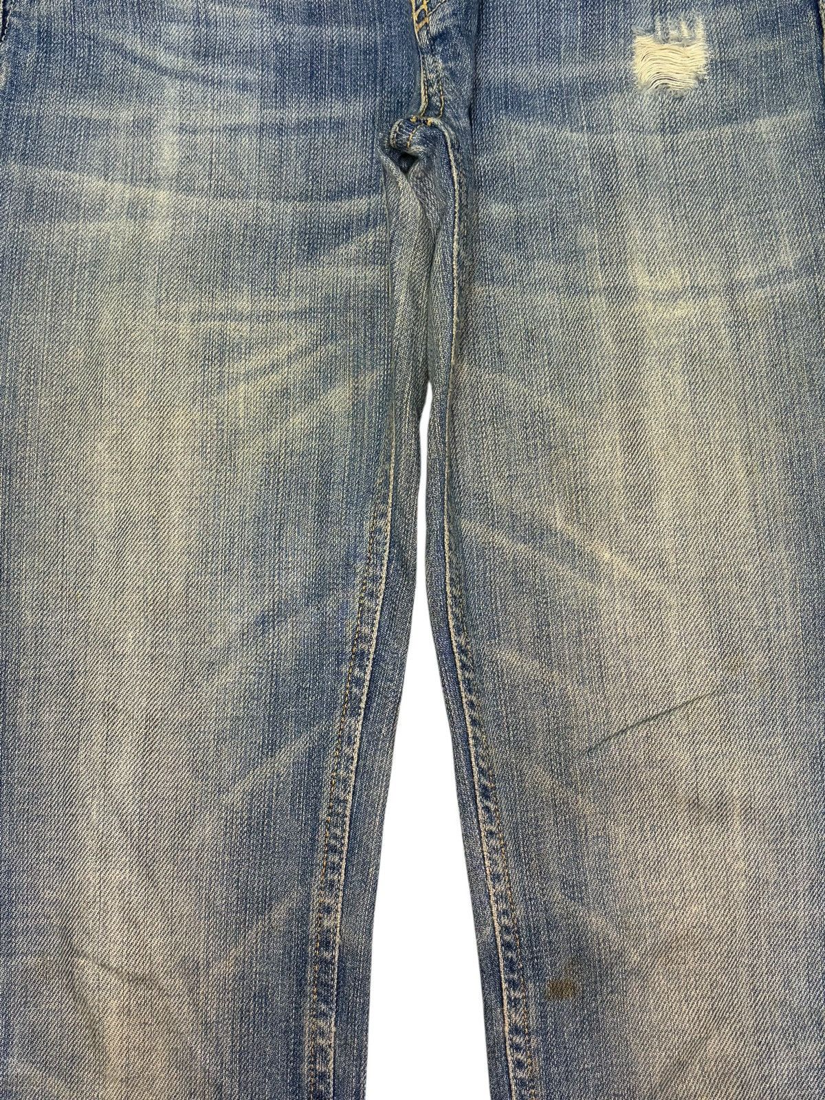 Diesel Vintage Italy Diesel Liv Distress Low Rise Flare Jeans Size 26" / US 2 / IT 38 - 3 Thumbnail