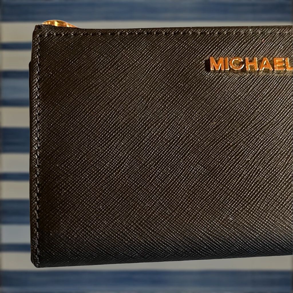 Michael Kors VINTAGE? No. Size ONE SIZE - 1 Thumbnail