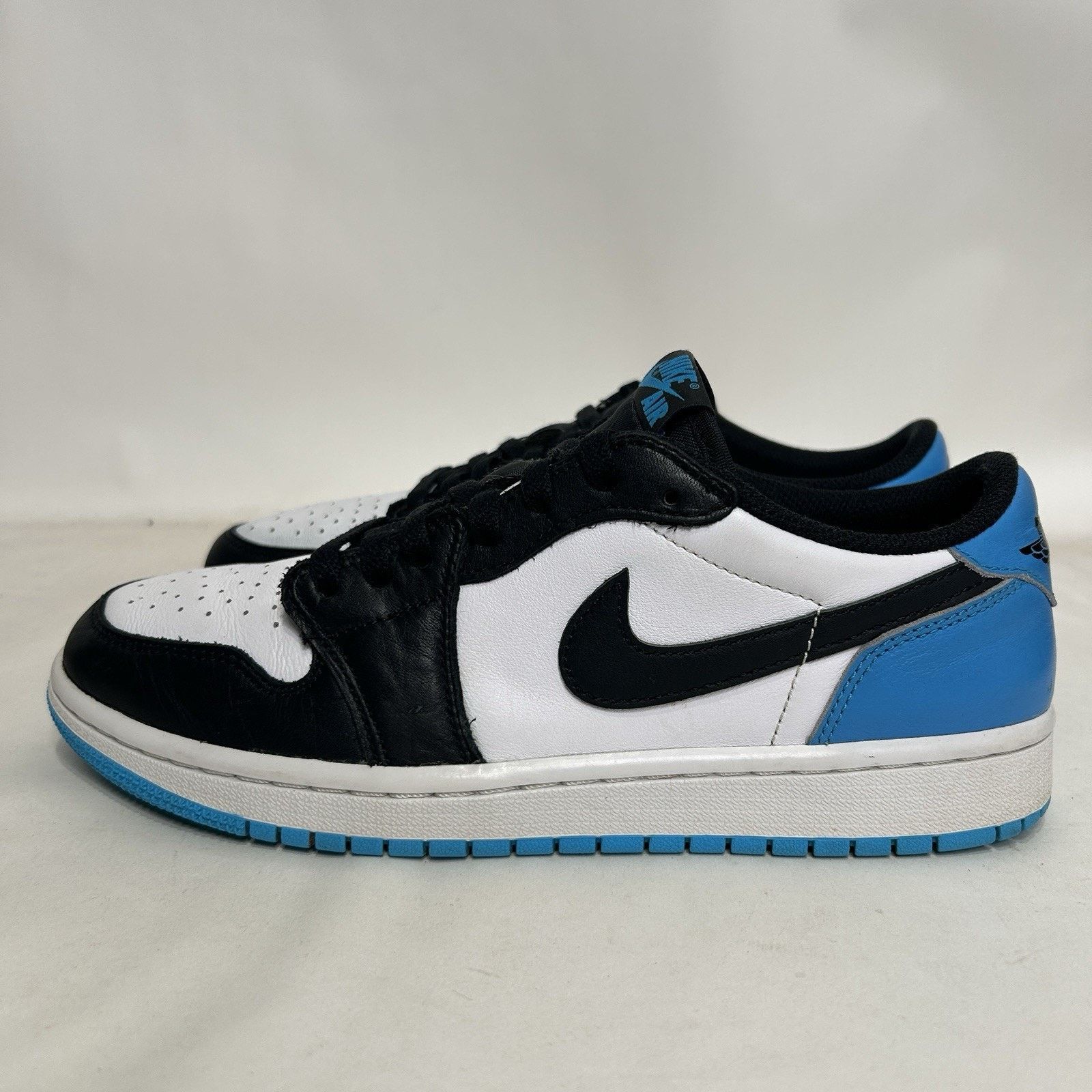 Jordan Brand Nike Air Jordan 1 Low OG WMNS UNC/Powder Blue” Size US 9.5 / IT 39.5 - 6 Thumbnail