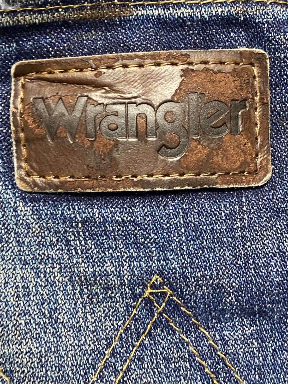 Wrangler Vintage Wrangler Greensboro USA Distressed Loose Jeans Size US 29 - 9 Thumbnail