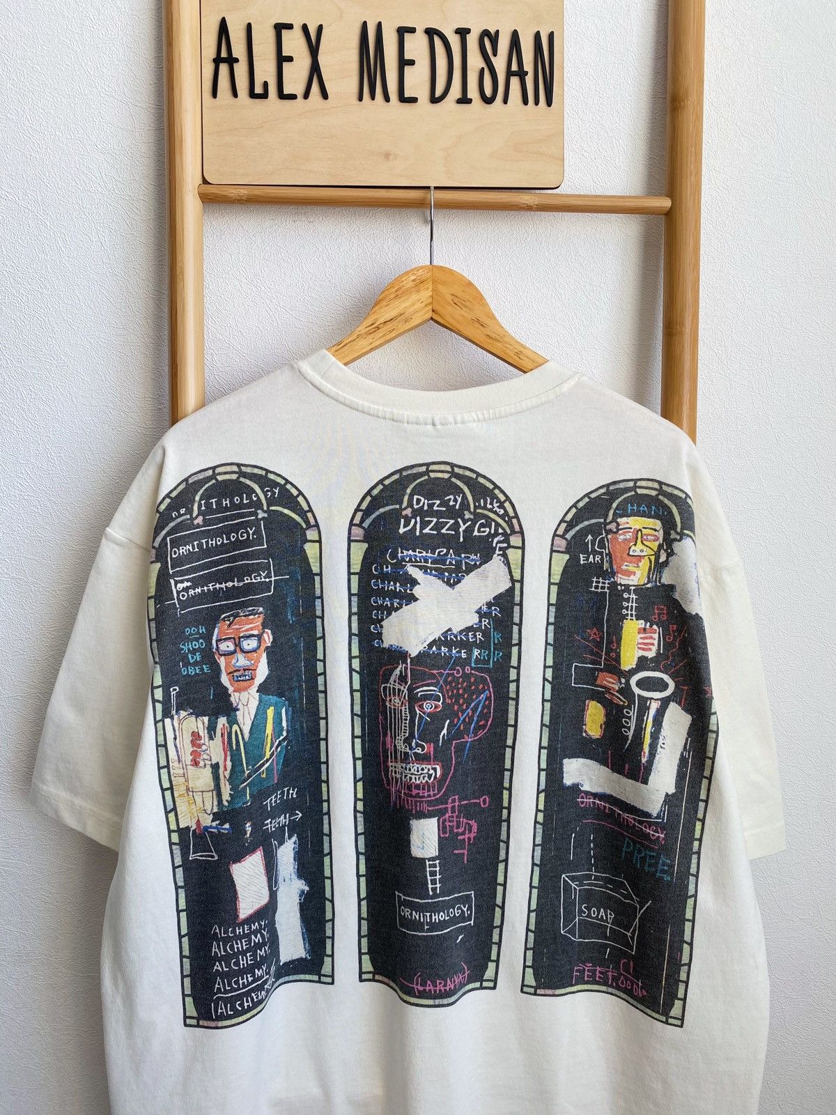 H&M × Jean-Michel Basquiat × Who Decides War WHO DECIDES WAR x BASQUIAT x H&M RELAXED FIT COTTON T-SHIRT Size US XL / EU 56 / 4 - 10 Thumbnail