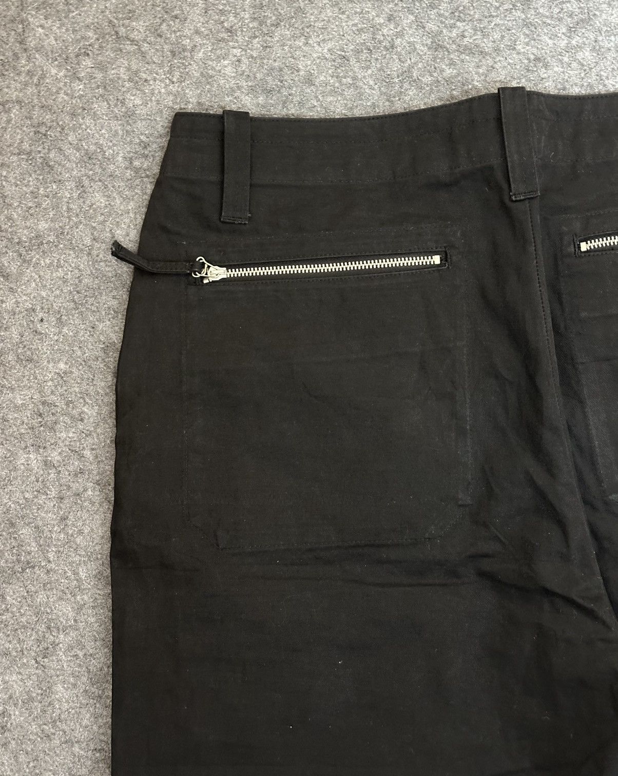 Phipps Phipps cargo trousers featuring large side pockets . Size US 30 / EU 46 - 7 Thumbnail