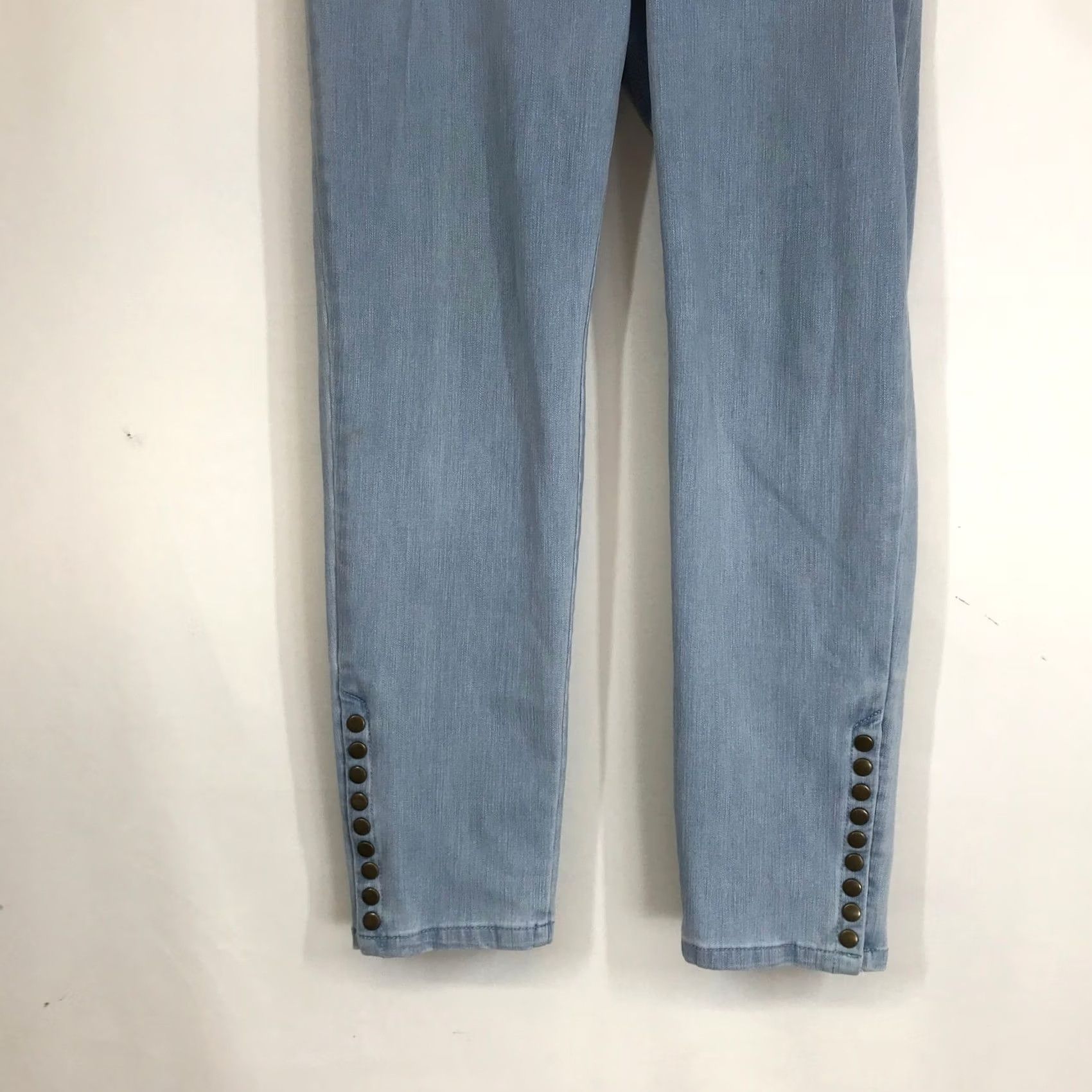 Soft Surroundings Soft Surroundings Pants Medium Women's Denim Style Light Wash Detail Snap Size 32" / US 10 / IT 46 - 3 Thumbnail
