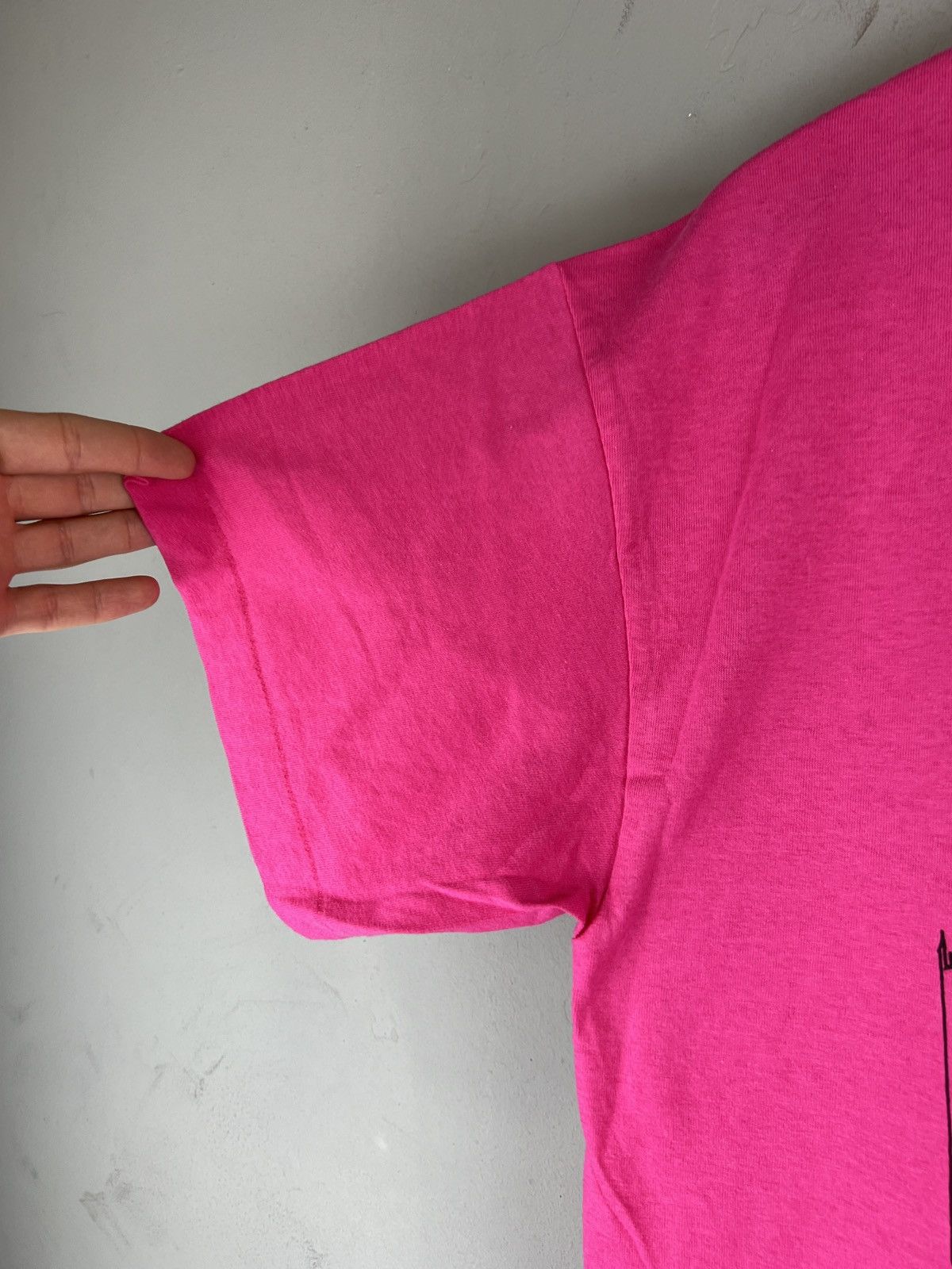 Fruit Of The Loom × Vintage Vintage 80s San Frontieres Art Pink Devil t shirt y2k style Size US L / EU 52-54 / 3 - 7 Thumbnail