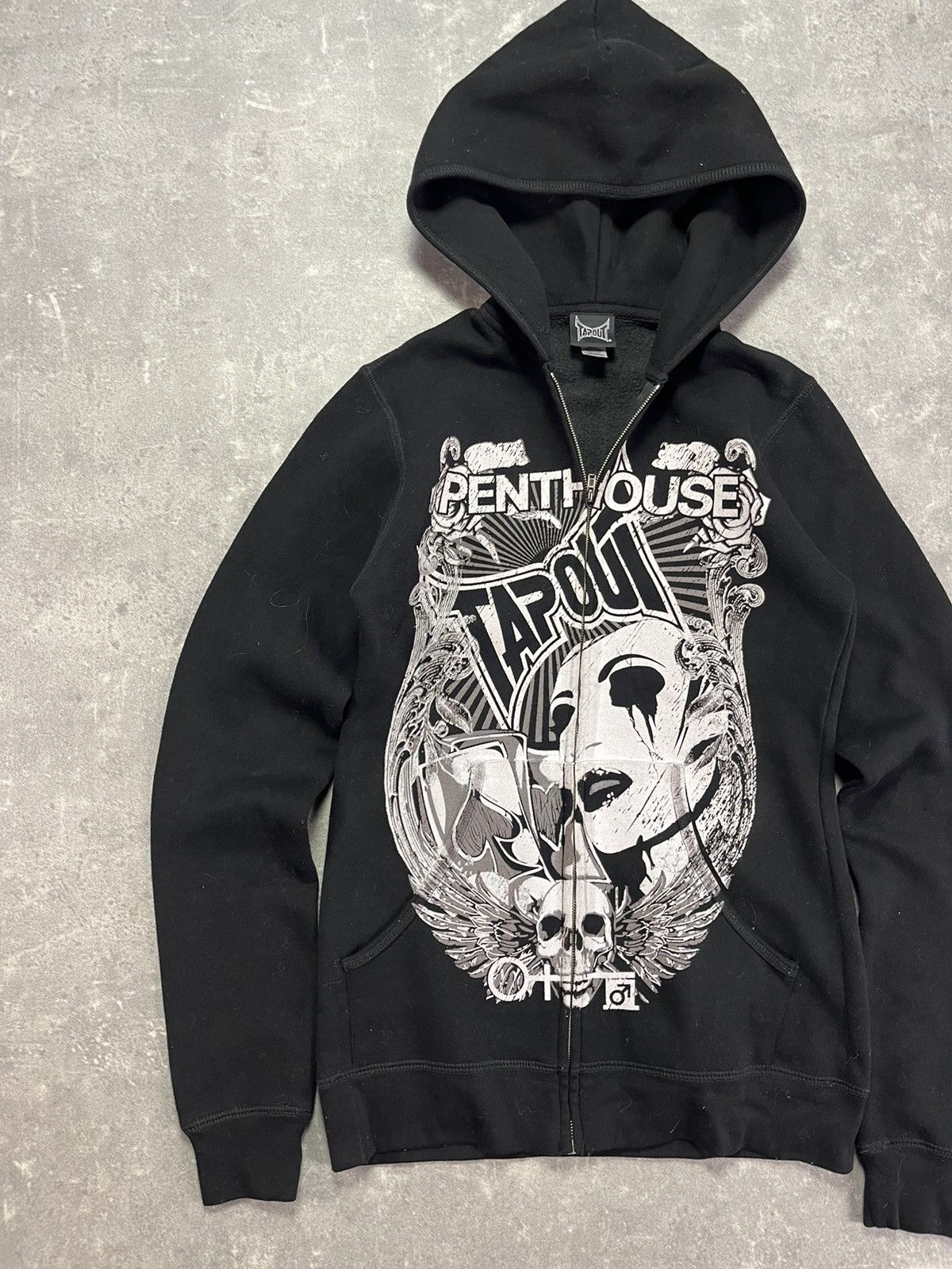 Tapout 00s Tapout Penthouse Face Mask Printed Zip Hoodie L Rare Y2K Size L / US 10 / IT 46 - 3 Thumbnail