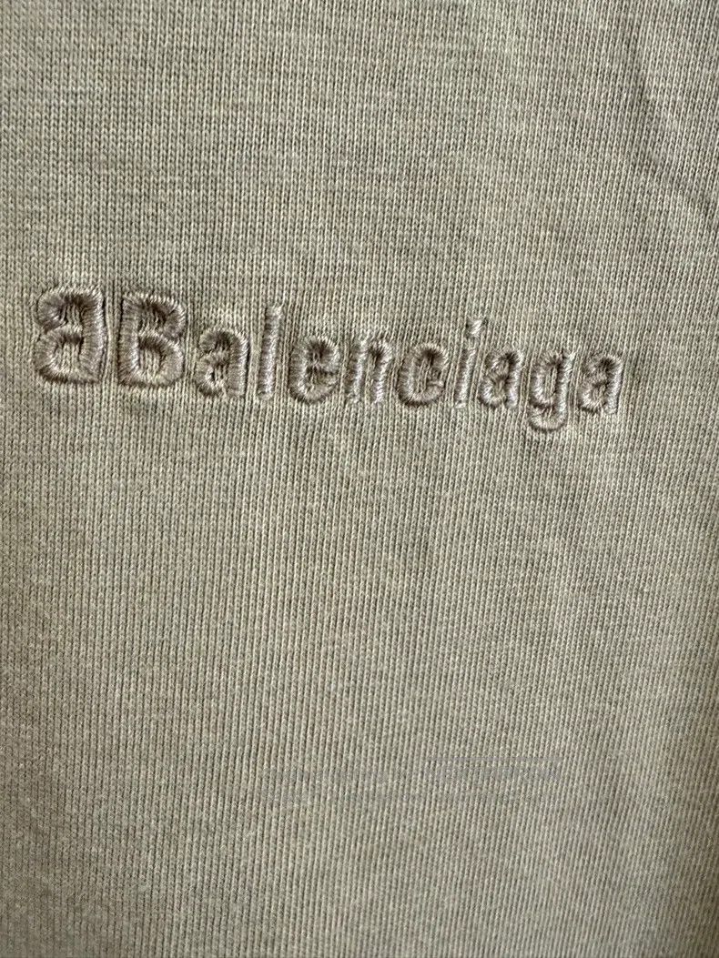 Balenciaga Balenciaga Loose Round Neck Letter Embroidery Logo Short S Size US XL / EU 56 / 4 - 4 Thumbnail