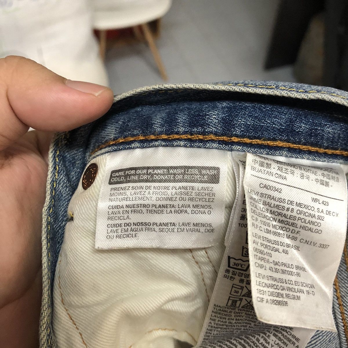 Levi's DLL Levis 551 faded Blue jeans Denim Pants #C189 Size US 31 - 20 Thumbnail