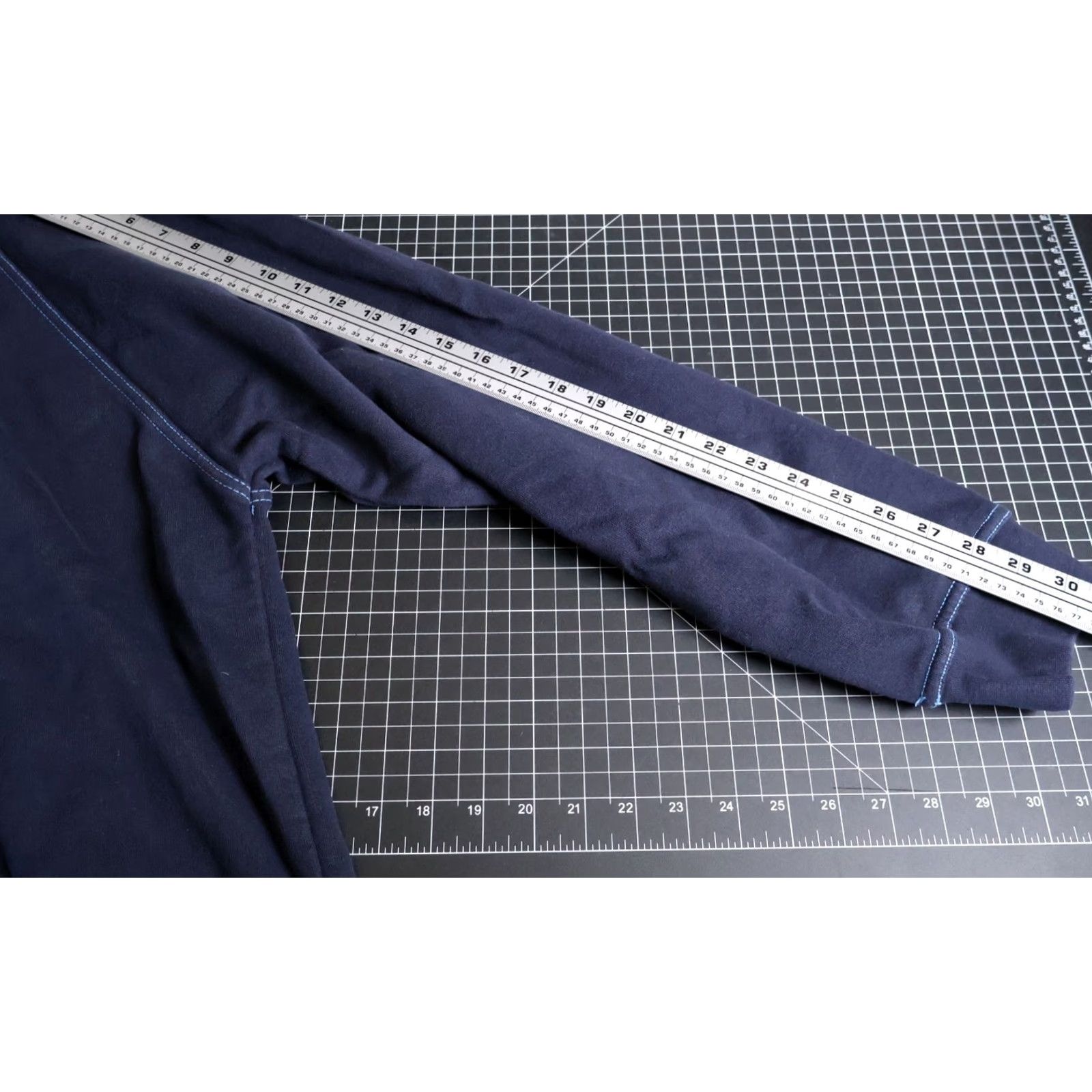 Vintage Champs Hoodie Men XL Dark Blue Heavyweight Sweatshirt Cotton Blend VTG Crew Neck Pullover Oversized 90s Retro Style Mens Size US XL / EU 56 / 4 - 7 Thumbnail