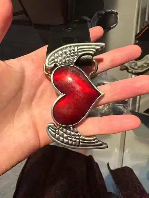 Other Red Angel Heart belt buckle ( no belt ) Size ONE SIZE - 1 Thumbnail