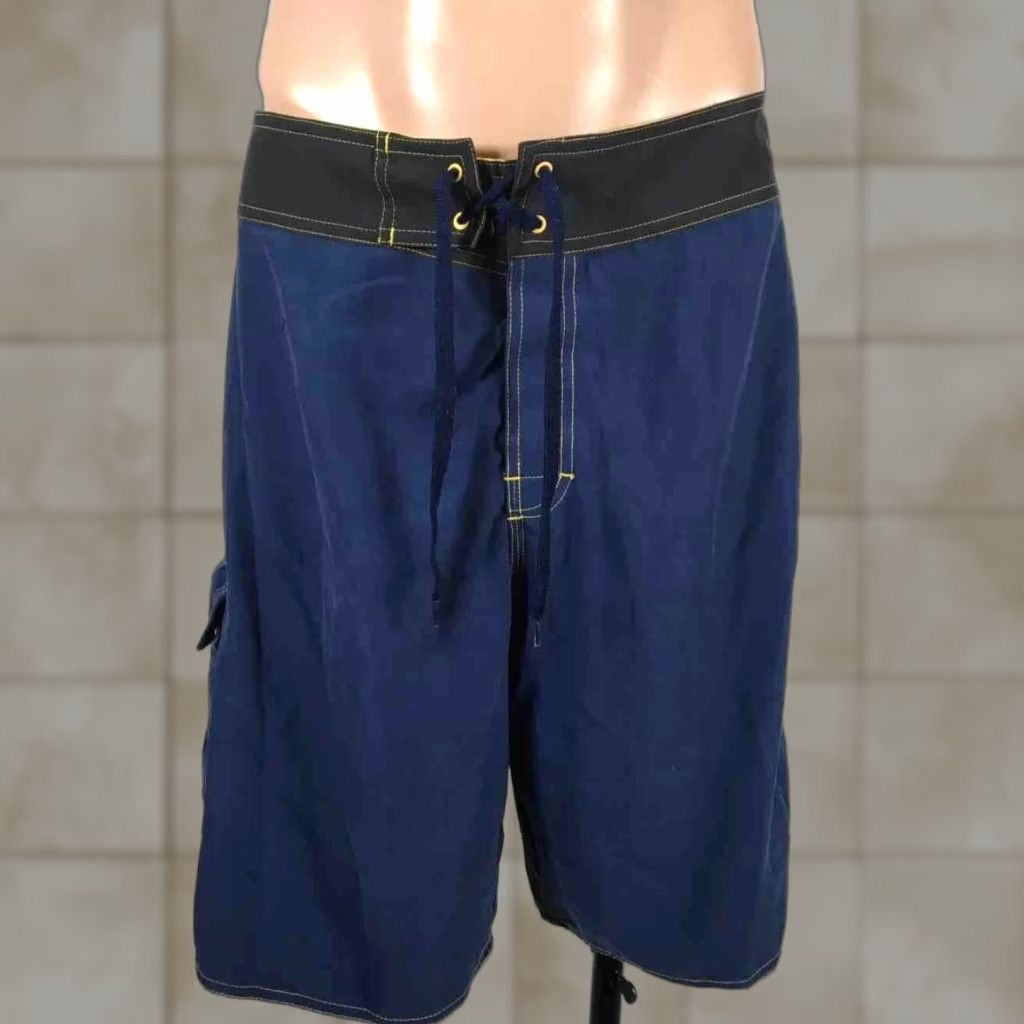 Vintage Quiksilver Board Shorts Mens 90s Cargo Floral Navy Blue Yellow 38 Quick Dry Pockets Drawstring Hang Loop