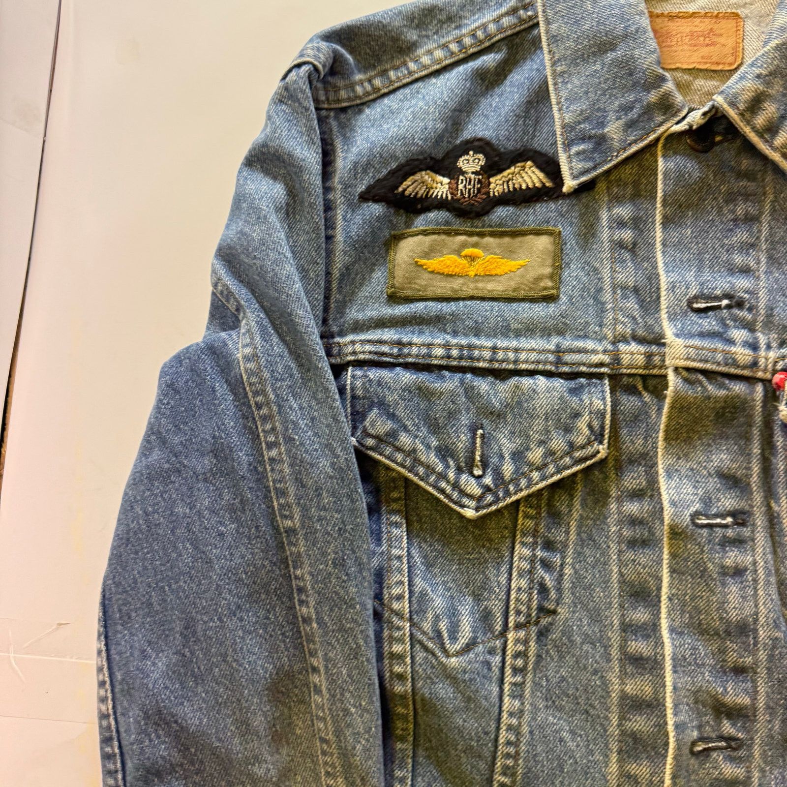 Levi's Levi Denim Jacket With Patches Size 36 Size XS / US 0-2 / IT 36-38 - 7 Thumbnail
