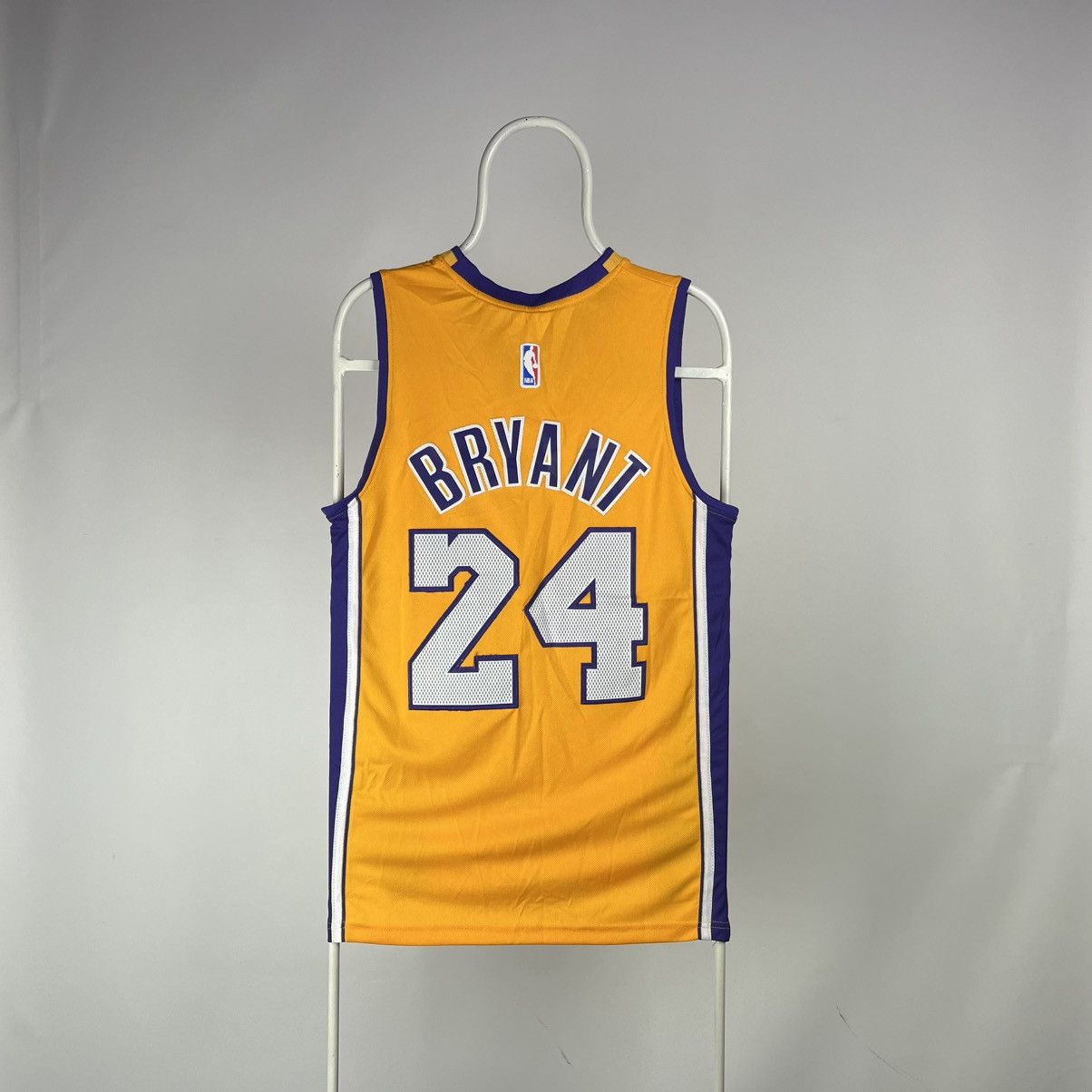 Adidas Adidas Lakers Home jersey Kobe Bryant 24 size Small Size US S / EU 44-46 / 1 - 2 Thumbnail
