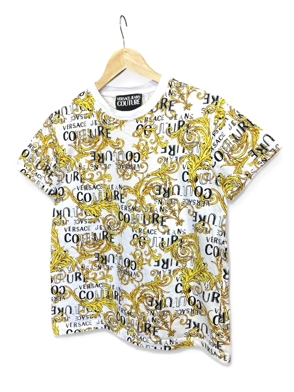 Versace Jeans Couture Versace Jeans Couture Baroque Logo Print T-Shirt – Size M Size US M / EU 48-50 / 2 - 2 Thumbnail