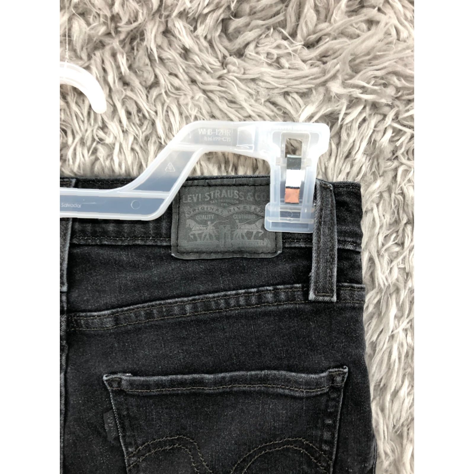Levi's Levi's 721 High Rise Skinny Jeans Womens Size 27 Black Dark Wash Denim Modern Classic American Levi's 700 Series Regular Fit Size 27" / US 4 / IT 40 - 6 Thumbnail