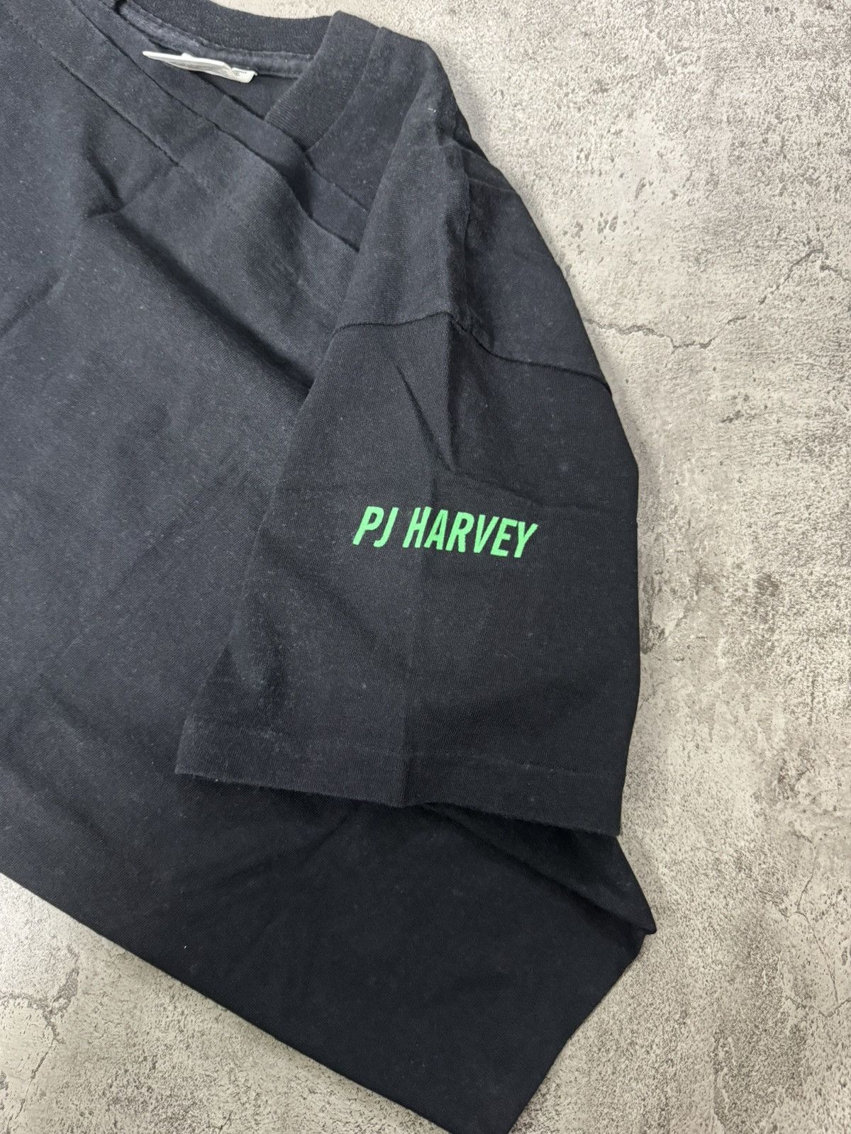 Band Tees VINTAGE 1995 PJ HARVEY BRING YOU MY LOVE ALBUM 🔥SUPER RARE🔥 Size US M / EU 48-50 / 2 - 6 Thumbnail