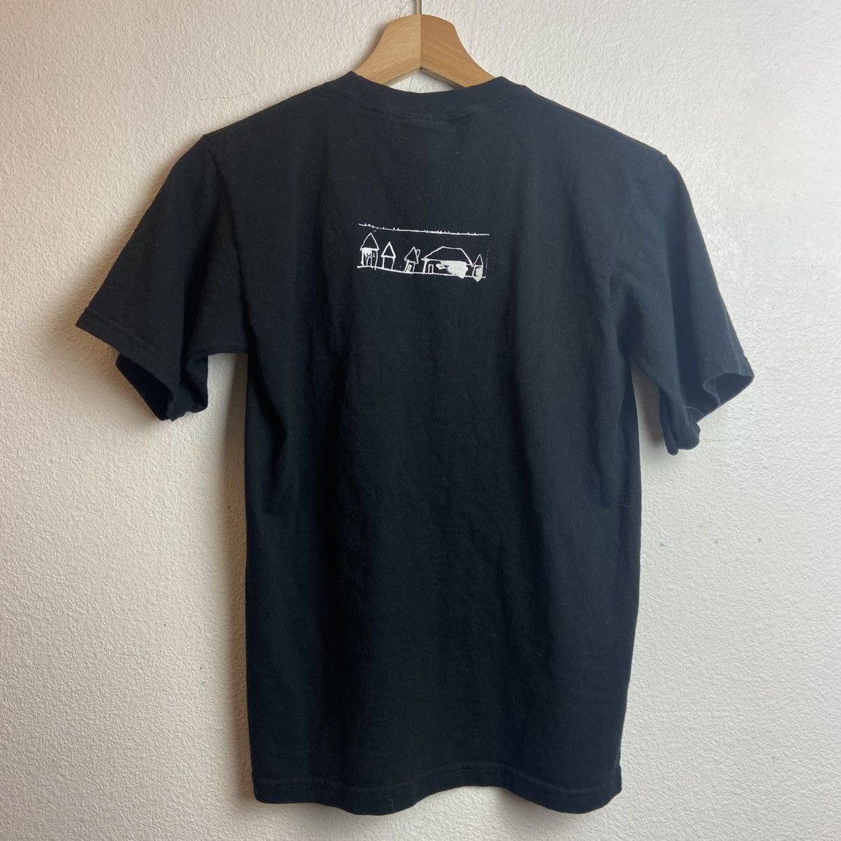 Band Tees Rare Bear Vs Shark Shirt Band Music Tee Figure 7.1 Hand Size US XS / EU 42 / 0 - 2 Thumbnail