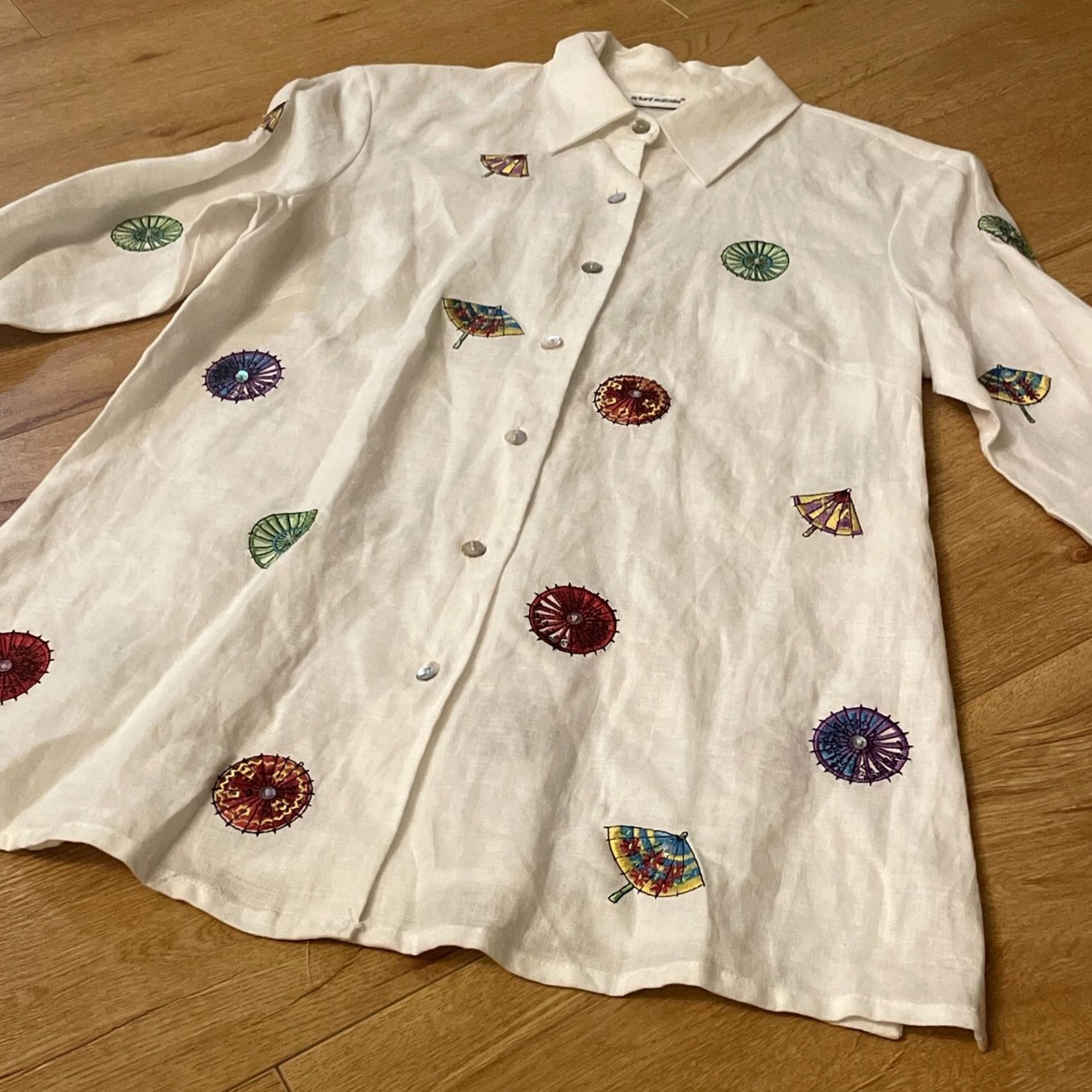 Vintage VINTAGE Richard Malcolm Irish Linen Shell Button White Embroidered Parasol Umbrella Shirt Women S White Embroidered Shell VTG Patrick Size S / US 4 / IT 40 - 3 Thumbnail