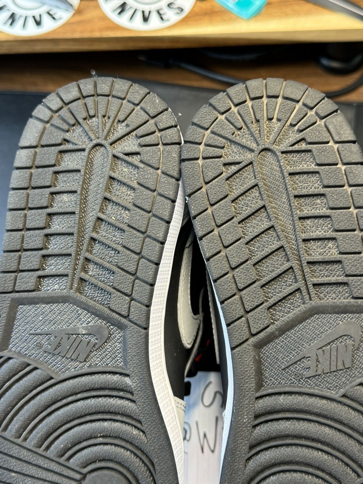 Jordan Brand × Nike Jordan 1 High - Shadow 2.0 - 8.5M — Almost New Condition Size US 8.5 / EU 41-42 - 11 Thumbnail