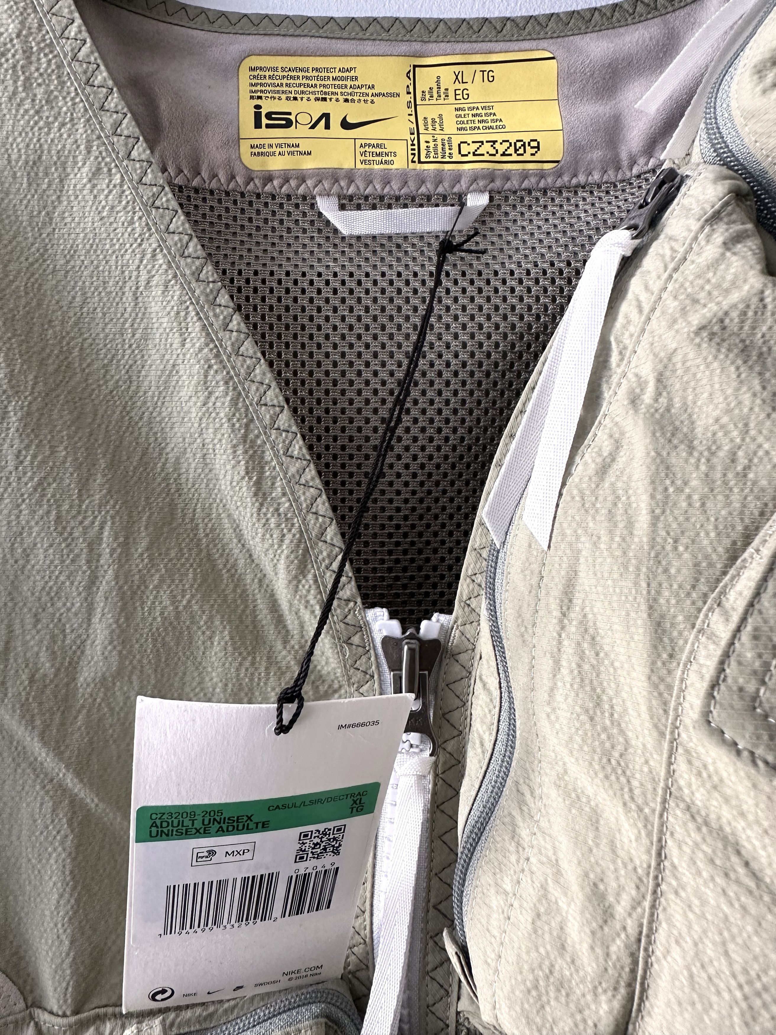Nike NRG ISPA Vest SZ XL Size US XL / EU 56 / 4 - 3 Thumbnail