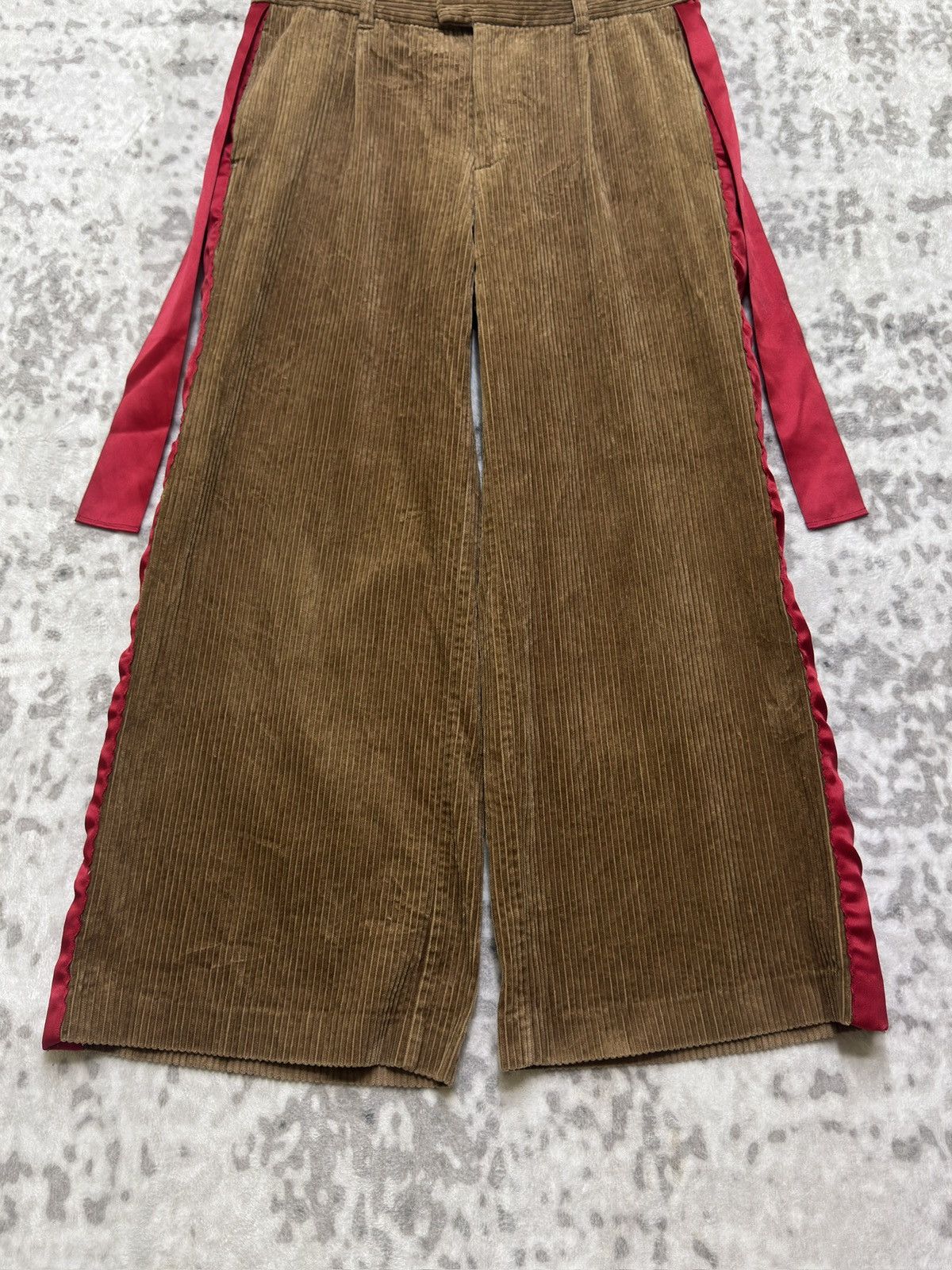 GU GU x Undercover FW21 Corduroy Pleated Ribbon Wide-Leg Pants Size US 31 - 6 Thumbnail