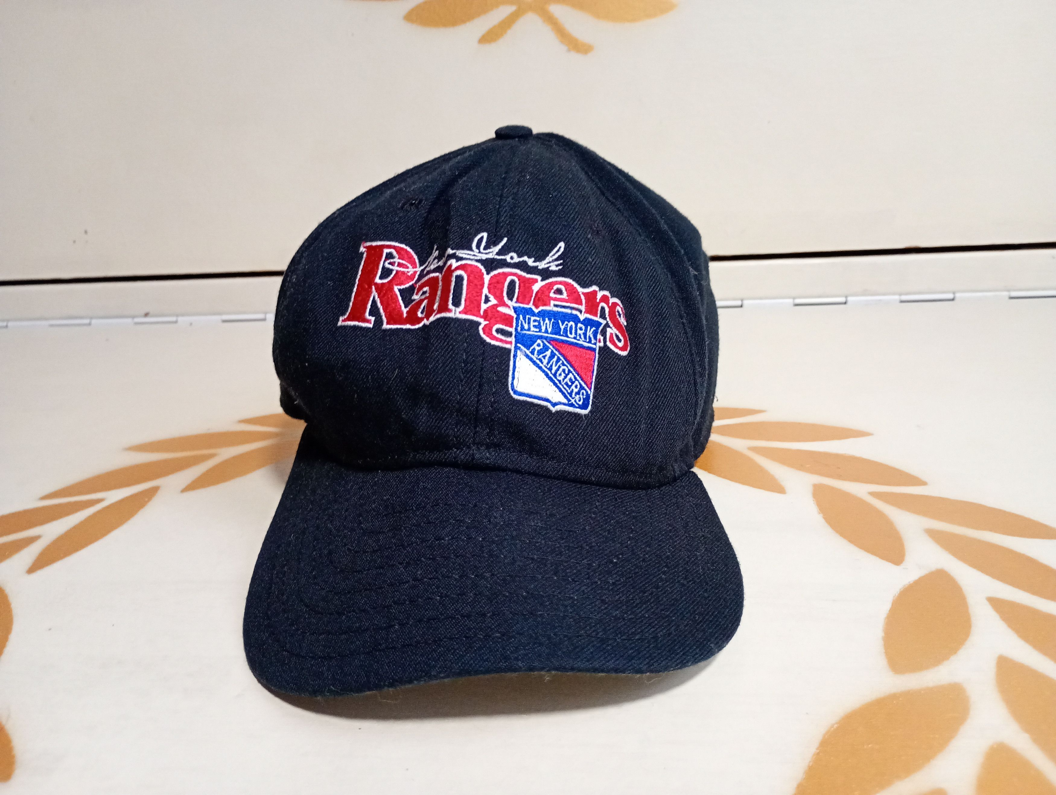 NHL × New Era New Era NHL New York Rangers Cap Vintage Size ONE SIZE - 1 Thumbnail