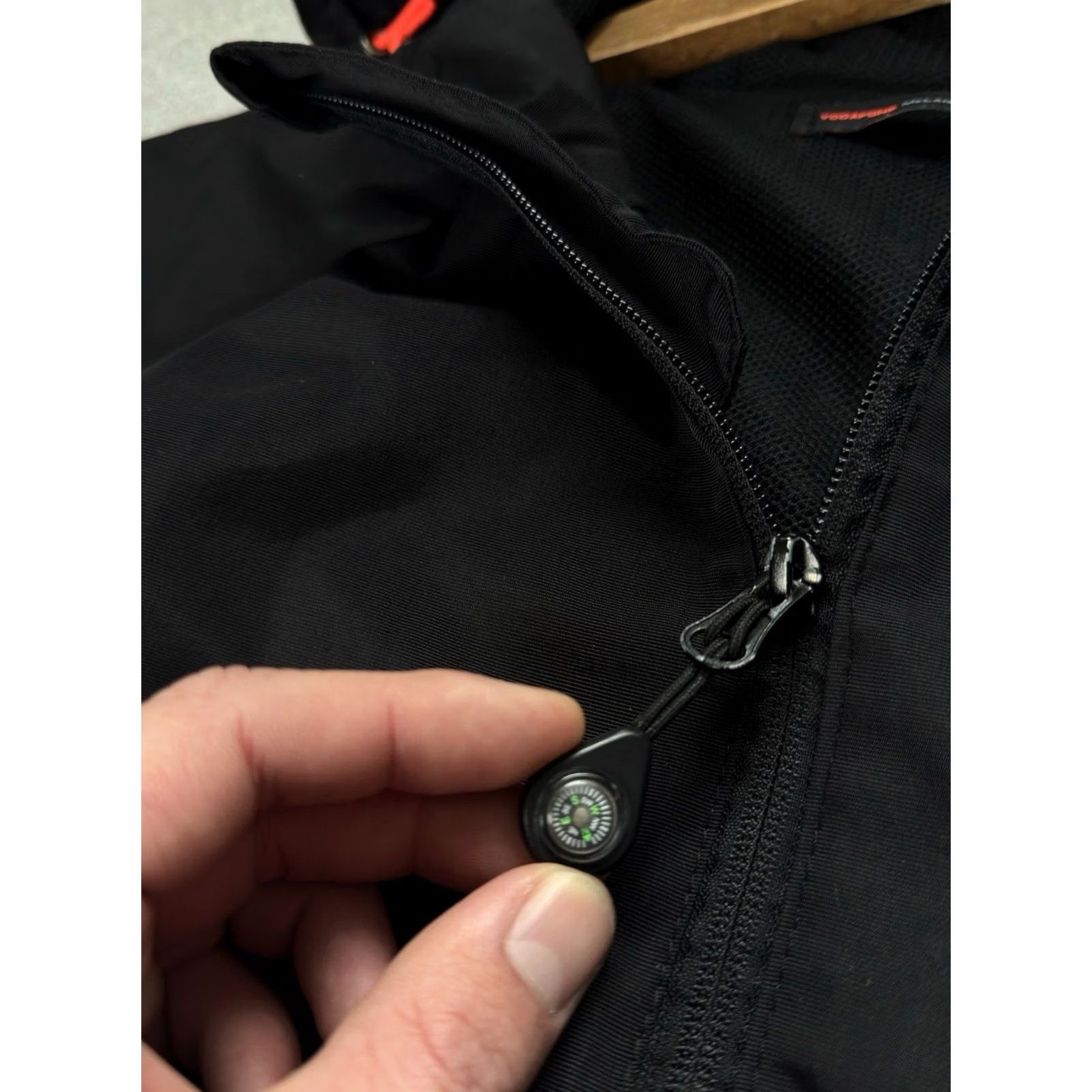 Mercedes-Benz VINTAGE Mercedes-Benz Windbreaker Jacket Nylon F1 Racing Black M Men Zip Pockets 90s Size US M / EU 48-50 / 2 - 5 Thumbnail