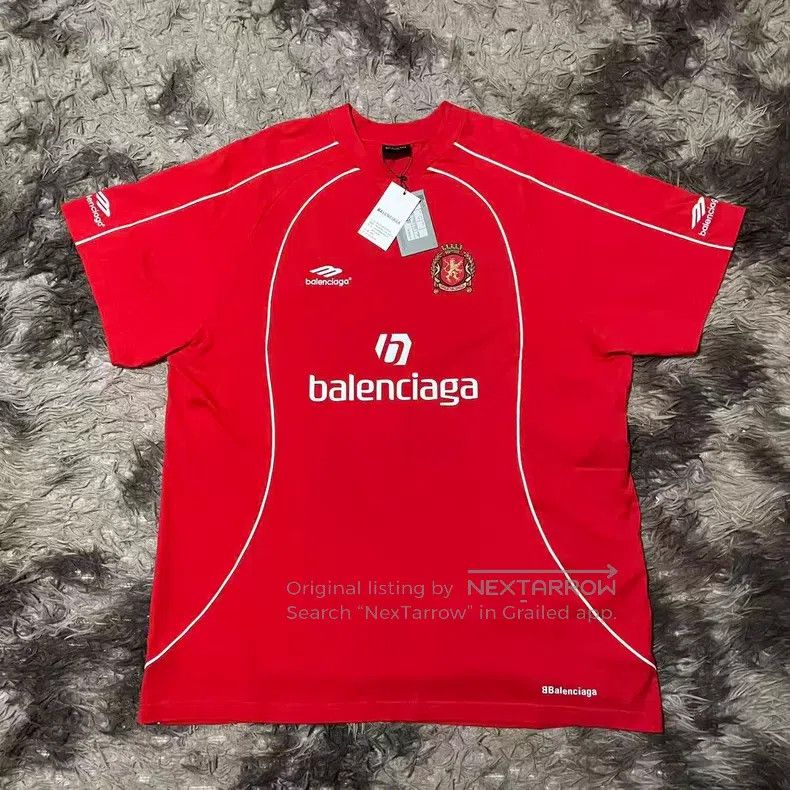 Balenciaga Balenciaga Embroidered Logo Letter Red Short Sleeve T-Shir Size US L / EU 52-54 / 3 - 1 Thumbnail