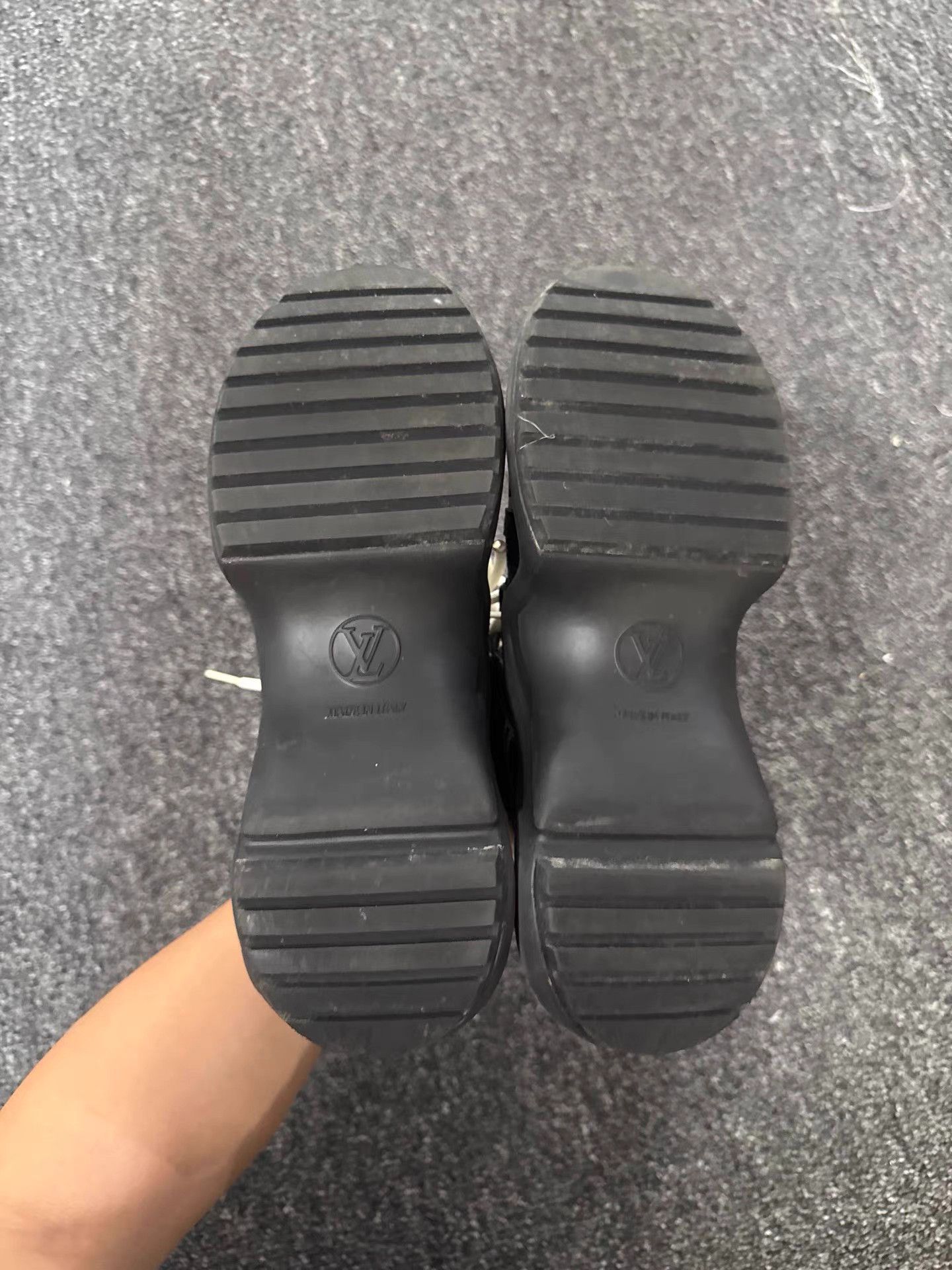 Louis Vuitton LOUIS VUITTON Archlight Low-Top Sneakers K13 Size US 6 / IT 36 - 2 Thumbnail
