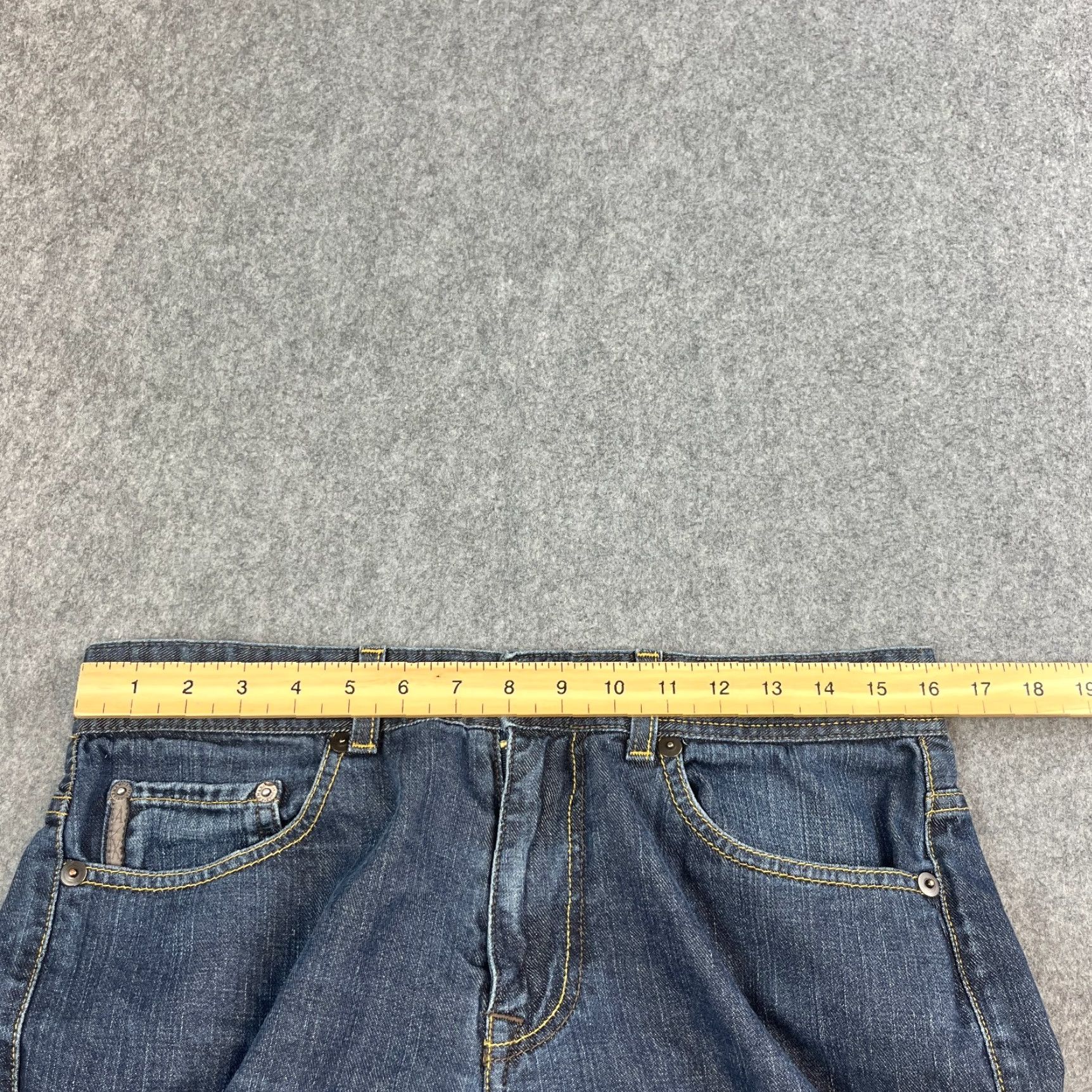 Armani Exchange Armani Exchange Jeans Straight 32 30 Dark Blue Indigo Raw Denim USA Made Mens Jeans Regular 32in Blue 5-Pocket Design Modern Casual Mens Size US 32 / EU 48 - 6 Thumbnail