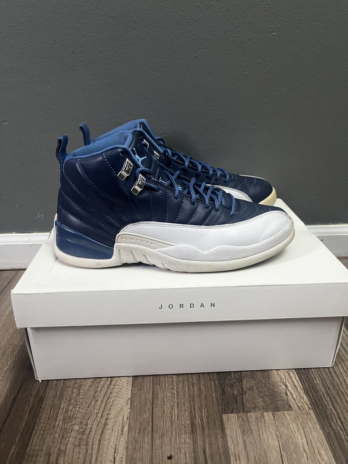 Jordan Brand Jordan 12 Indigo Size US 8.5 / EU 41-42 - 2 Thumbnail