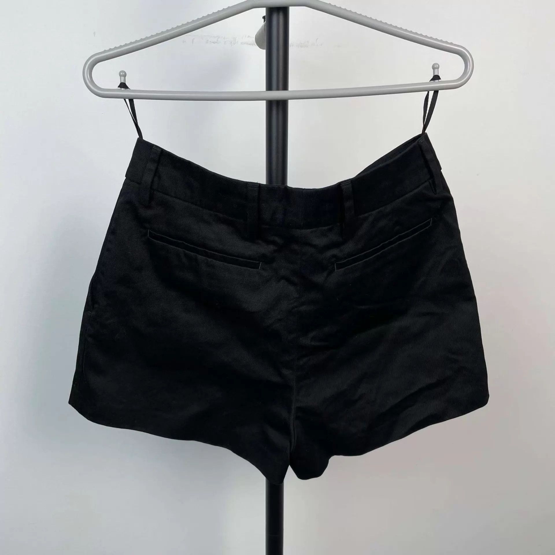 Prada Prada Triangle Denim Shorts Black 38 Size 26" / US 2 / IT 38 - 2 Thumbnail