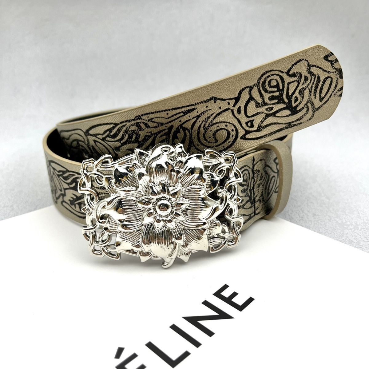 Designer New Design Vintage Belt Riveted Belts Menswear Accessories Size ONE SIZE - 5 Thumbnail