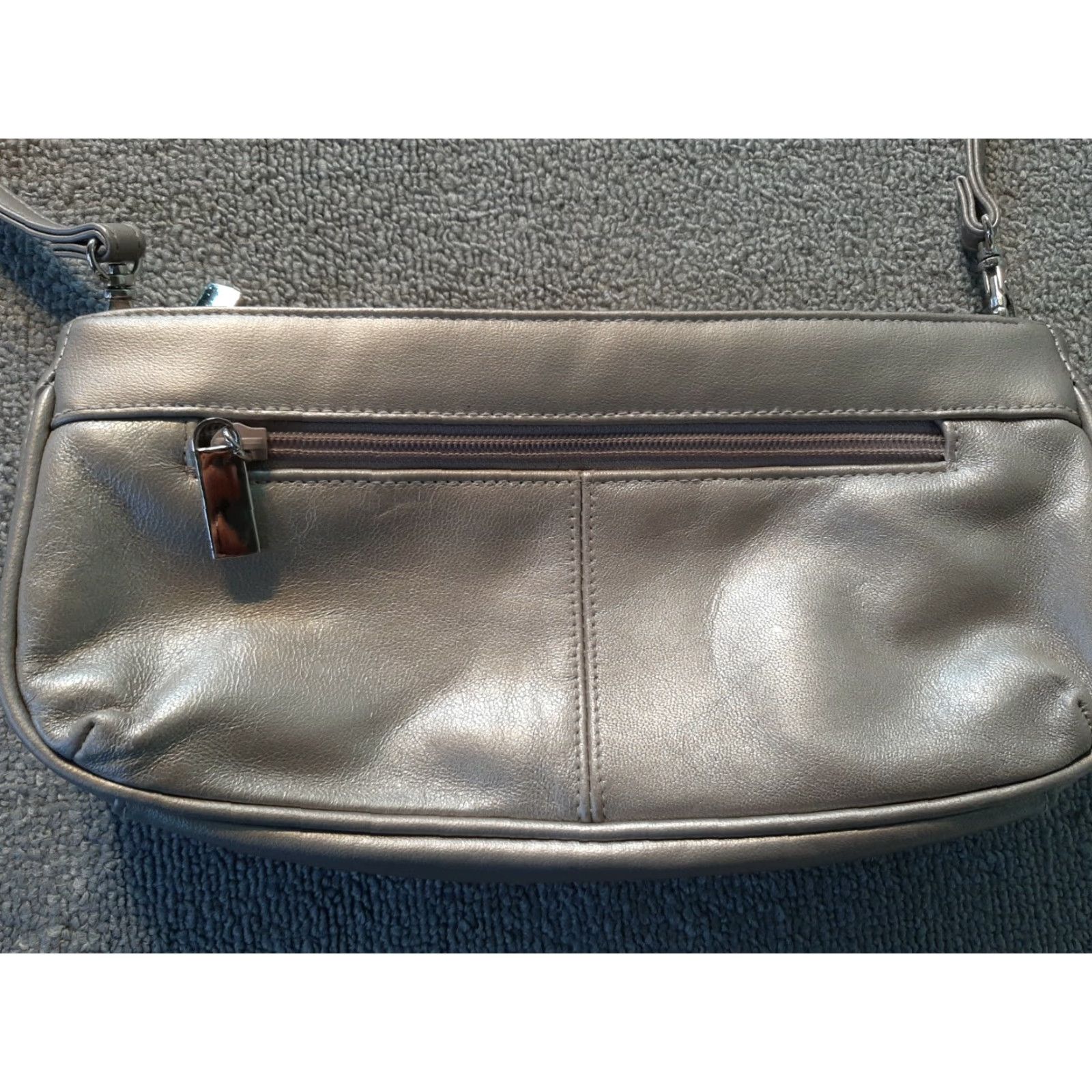 Worthington VINTAGE Worthington Shoulder Bag Womens Small Silver 11" Long 5.5" Tall Leather Zipper Strap RN 93677 Size ONE SIZE - 2 Thumbnail