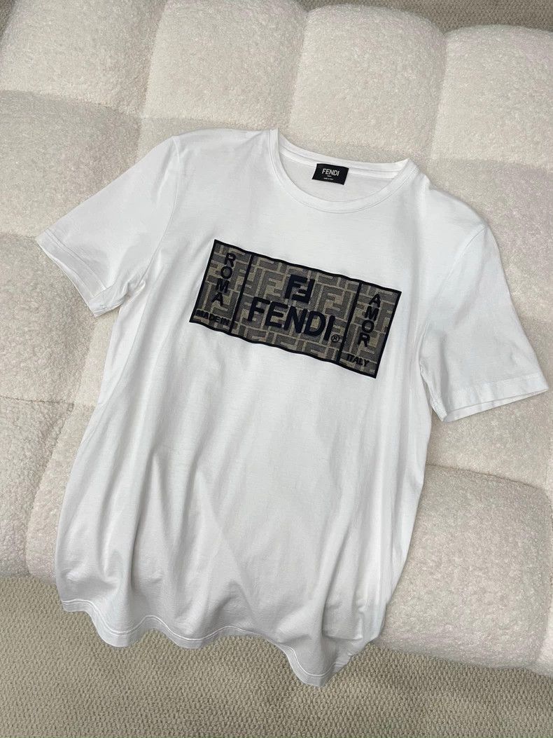 Fendi Fendi White Short Sleeve T-Shirt - dmc Size US S / EU 44-46 / 1 - 1 Thumbnail