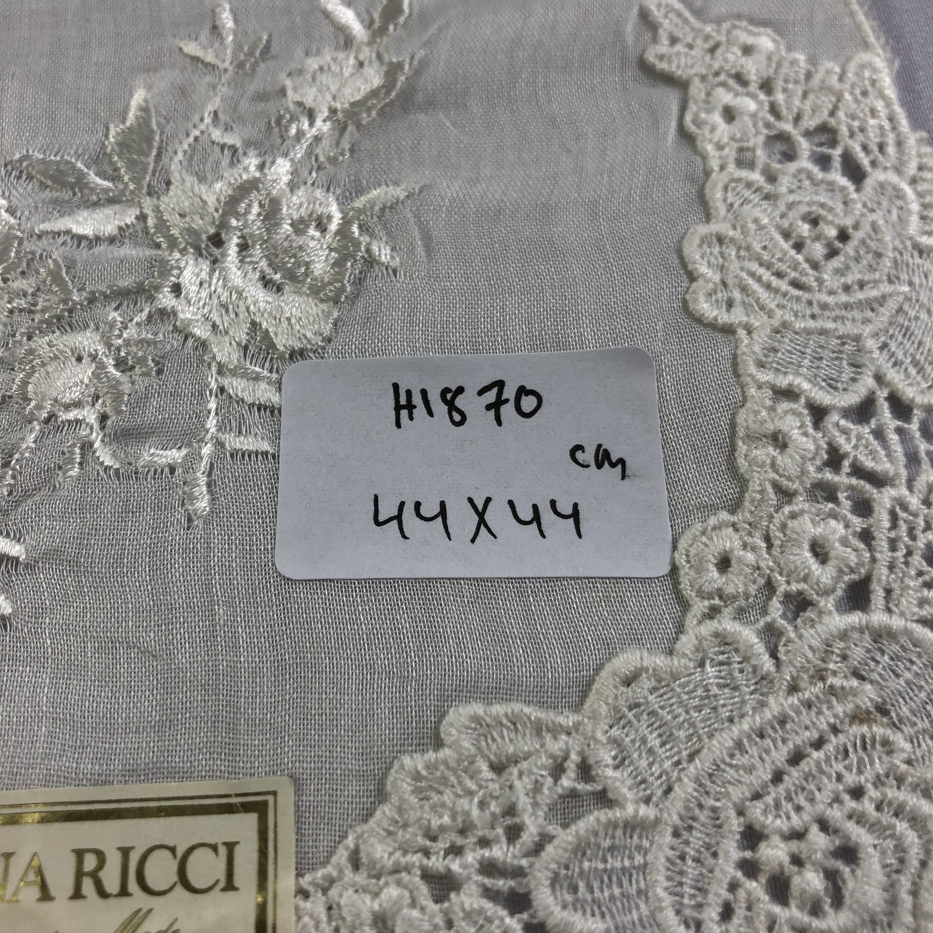 Nina Ricci Nina Ricci Handkerchief Neckerchief Bandana H1870 Size ONE SIZE - 7 Thumbnail