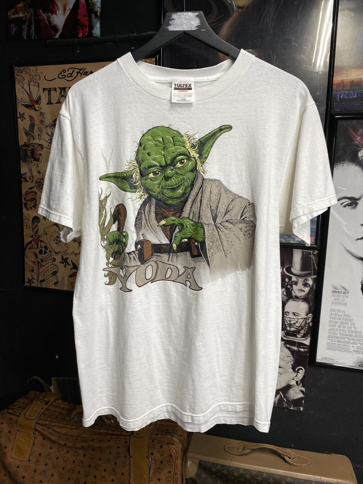 Vintage Vintage 90’s Star Wars Yoda T-Shirt Adult Size Large Size US L / EU 52-54 / 3 - 6 Thumbnail