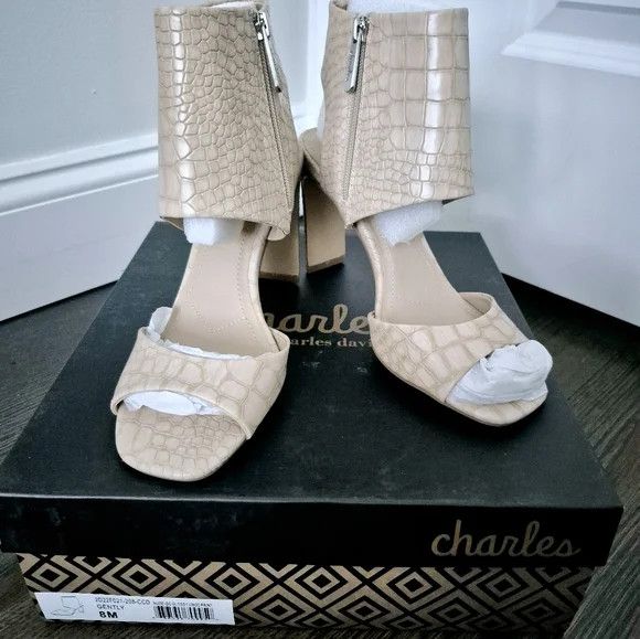 Vacation Charles by Charles David Gently Faux Leather Open-Toe Bootie Size US 8 / IT 38 - 6 Thumbnail