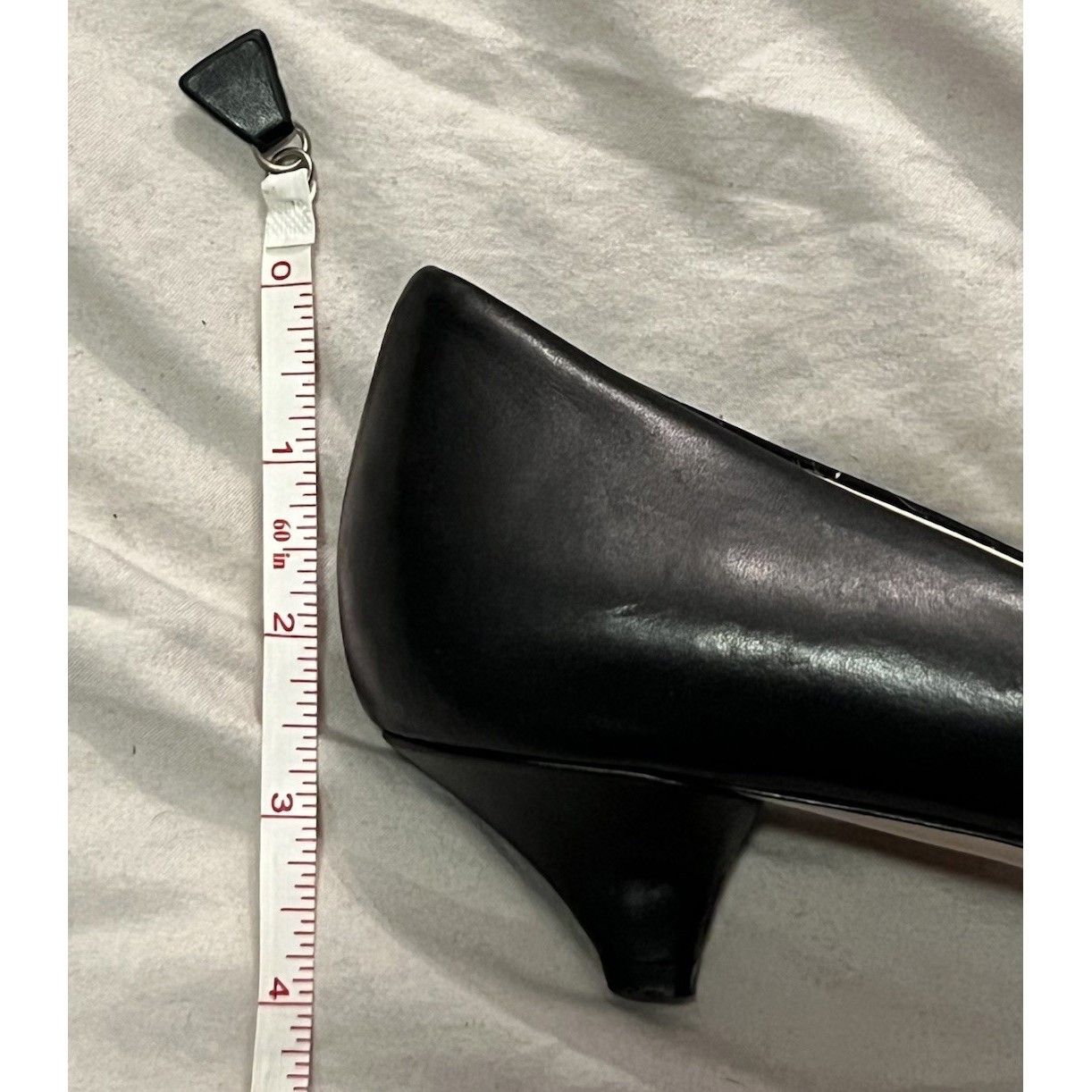 Salvatore Ferragamo Salvatore Ferragamo Kitten Heels Size 10 US Black Leather Size US 10 / IT 40 - 5 Thumbnail