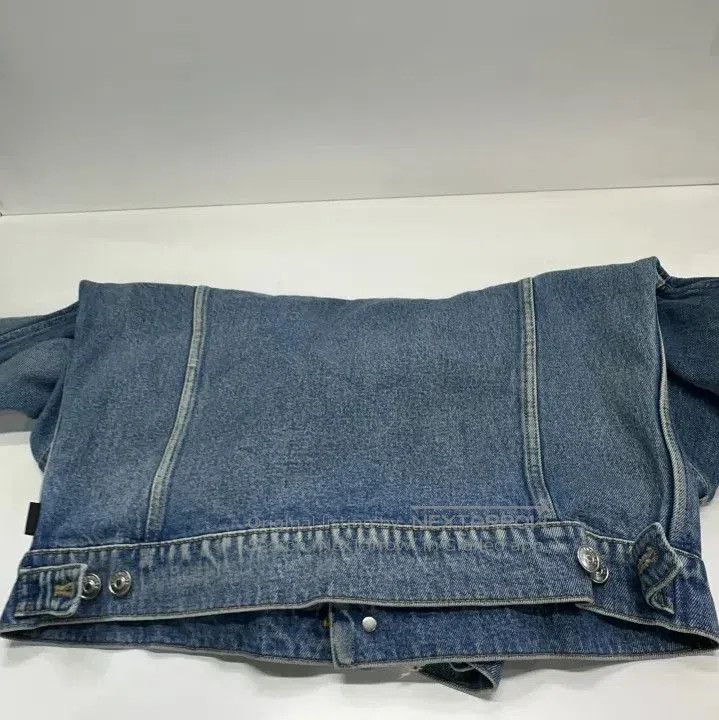 Balenciaga Balenciaga Blue Denim Button-Up Jacket. Size US L / EU 52-54 / 3 - 9 Thumbnail
