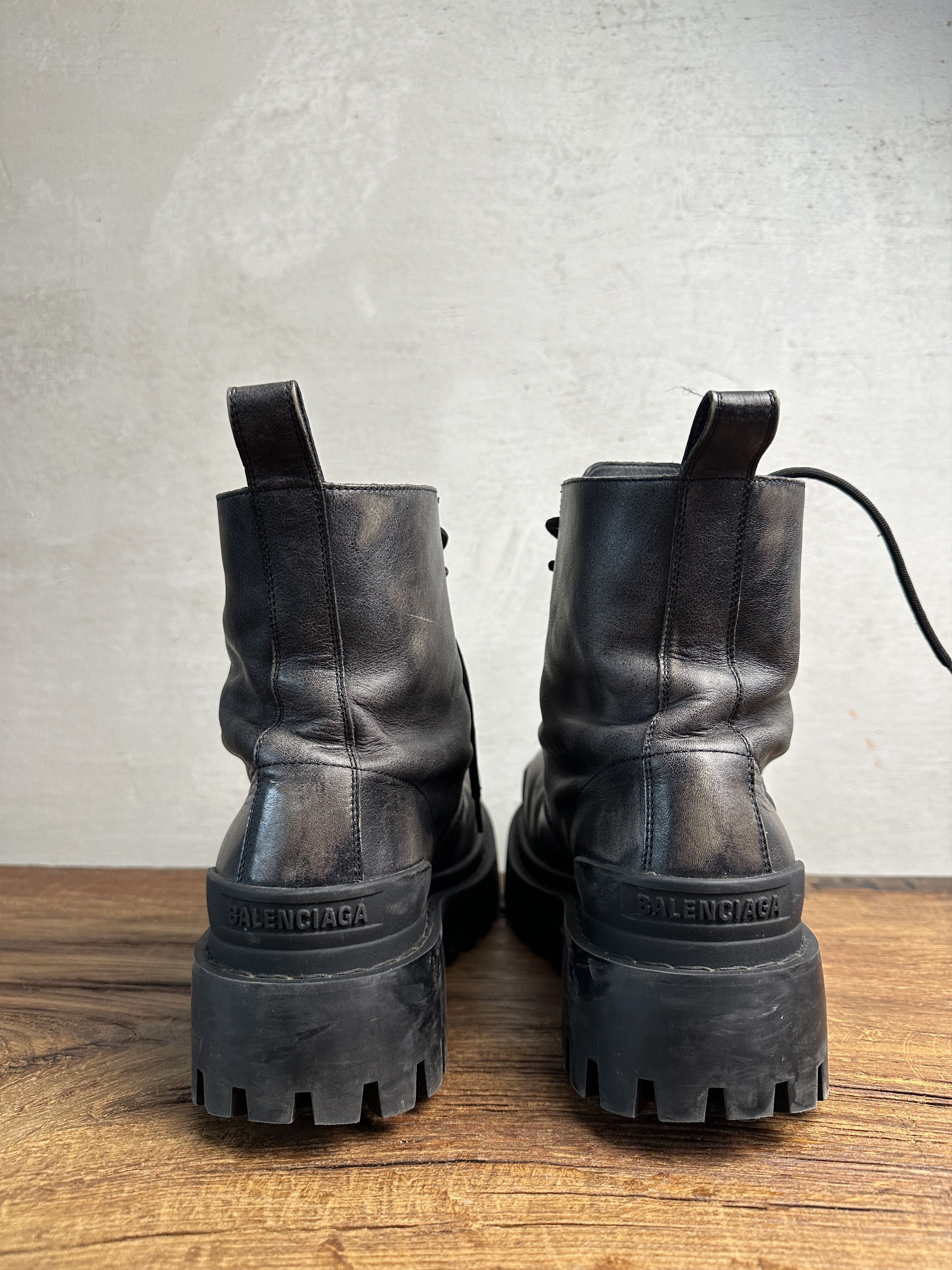 Balenciaga Balenciaga Strike L20 Aged Effect Leather Boots Size US 9 / IT 39 - 6 Thumbnail