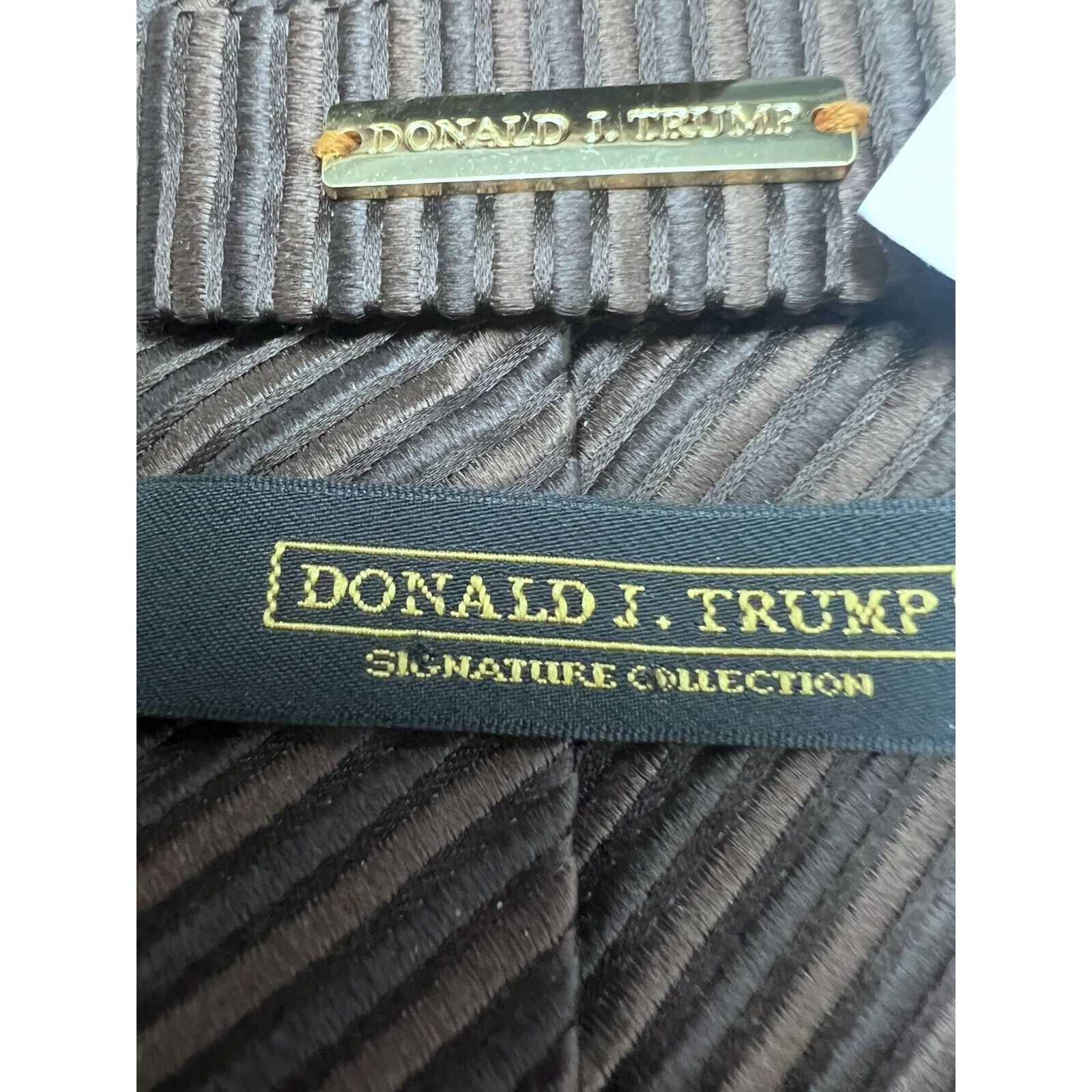 Donald Trump DONALD J TRUMP MEN'S TIE BROWN/Striped Width 4” Length: 58.5 Size ONE SIZE - 4 Thumbnail