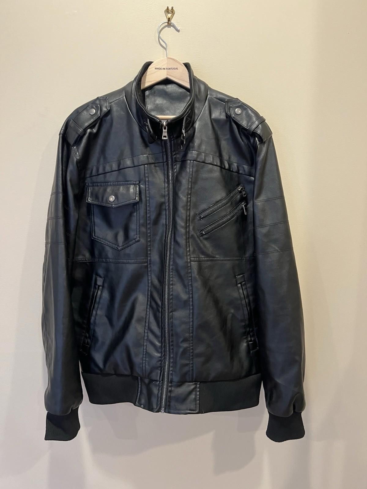 The Unbranded Brand Black Faux Leather Moto Jacket with Zip Pockets Large Mens Size US L / EU 52-54 / 3 - 1 Thumbnail