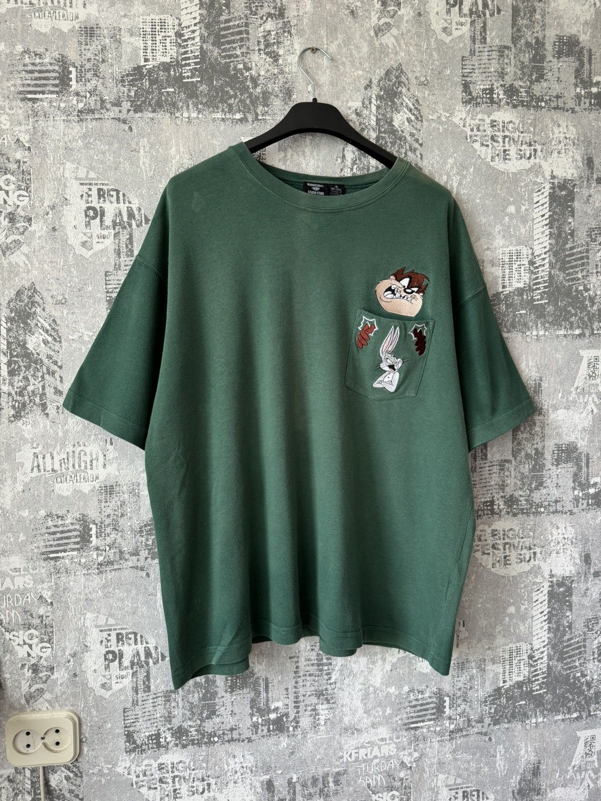 Disney Vintage 1996 Disney Warner Bros T-Shirt Size US XL / EU 56 / 4 - 2 Thumbnail