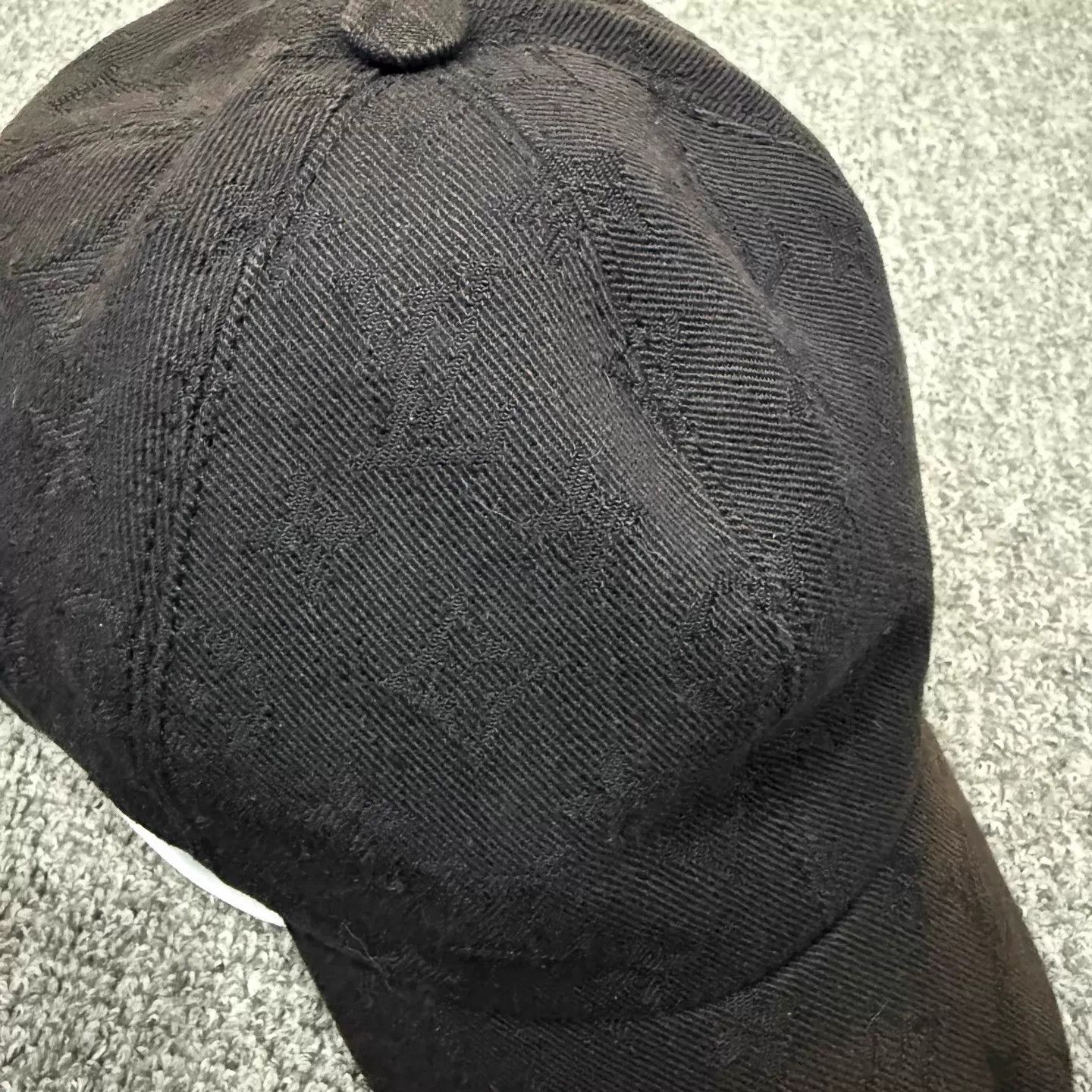 Louis Vuitton LV all over print embroidery cap 9/10 color fading Size ONE SIZE - 4 Thumbnail
