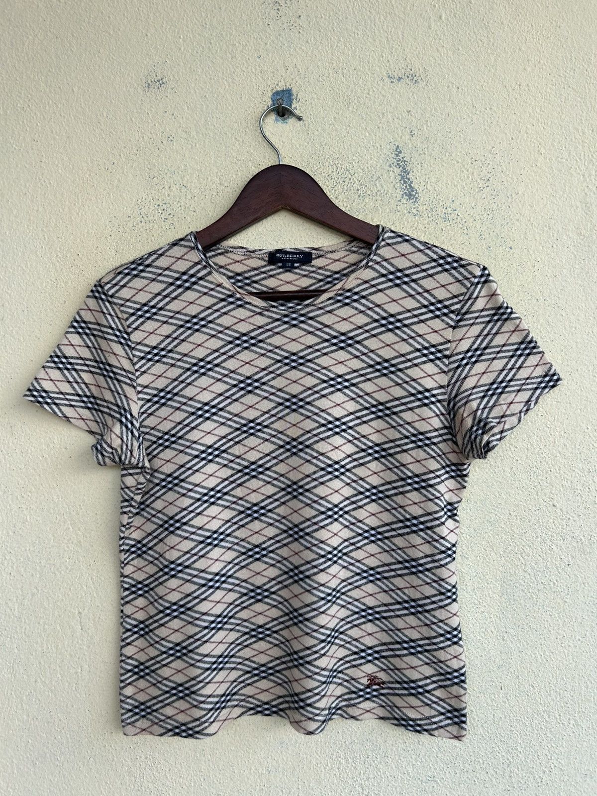 Burberry Burberry London Nova Check Tshirt Size XS / US 0-2 / IT 36-38 - 1 Thumbnail